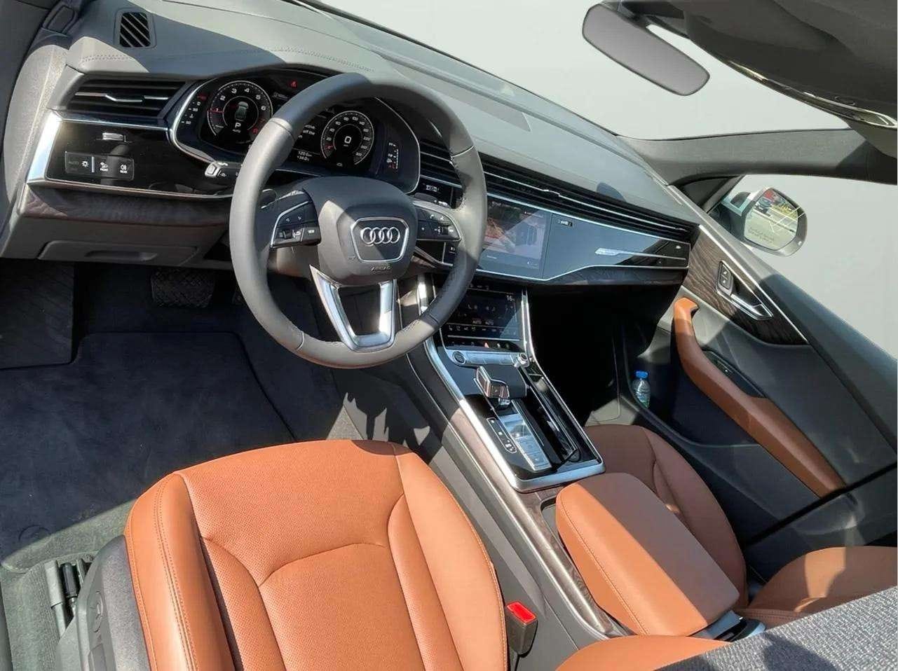 AUDI Q8 - Image 9