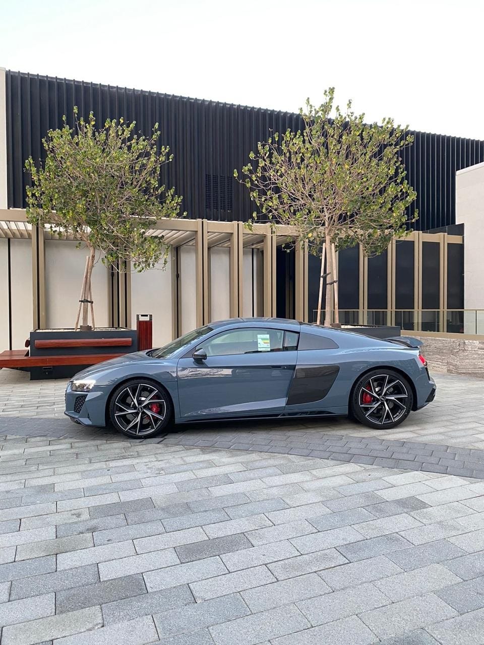 AUDI R8 V10 Coupe - Image 1