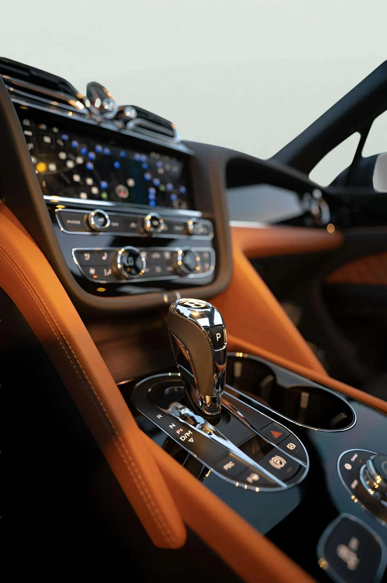 BENTLEY Bentayga - Image 8