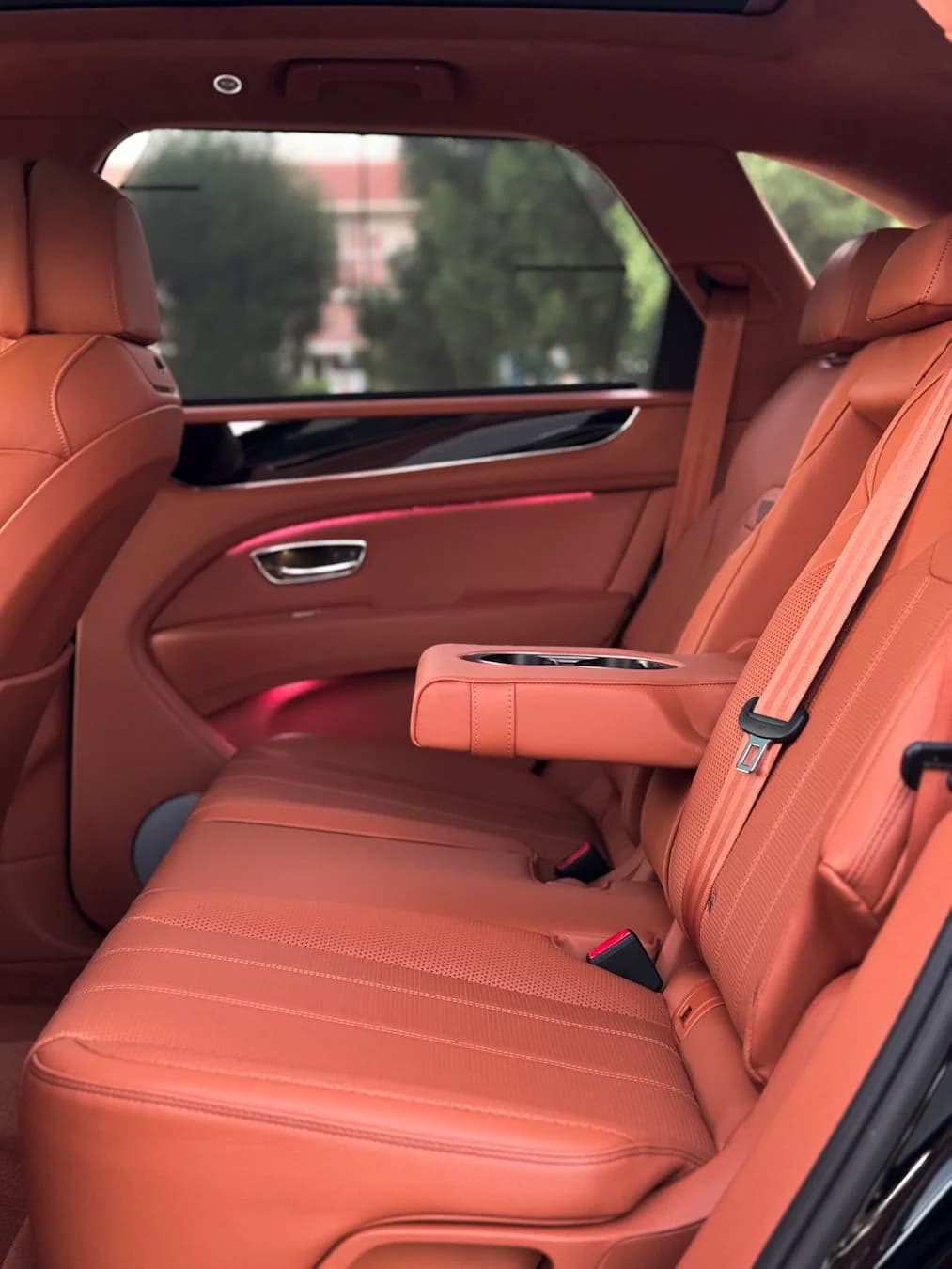 BENTLEY Bentayga - Image 5