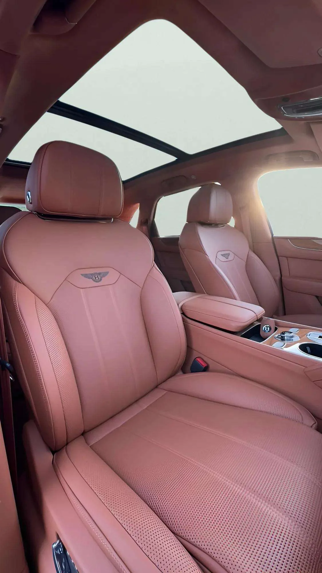 BENTLEY Bentayga - Image 6