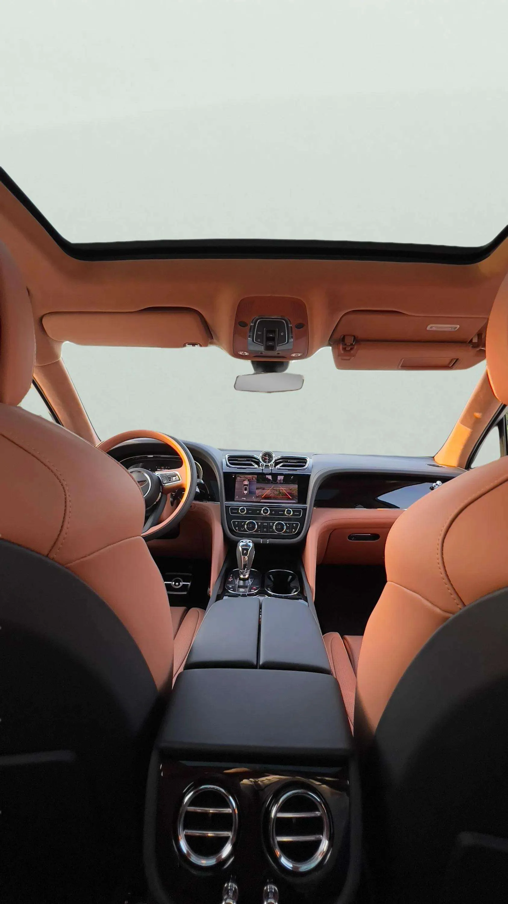 BENTLEY Bentayga - Image 9