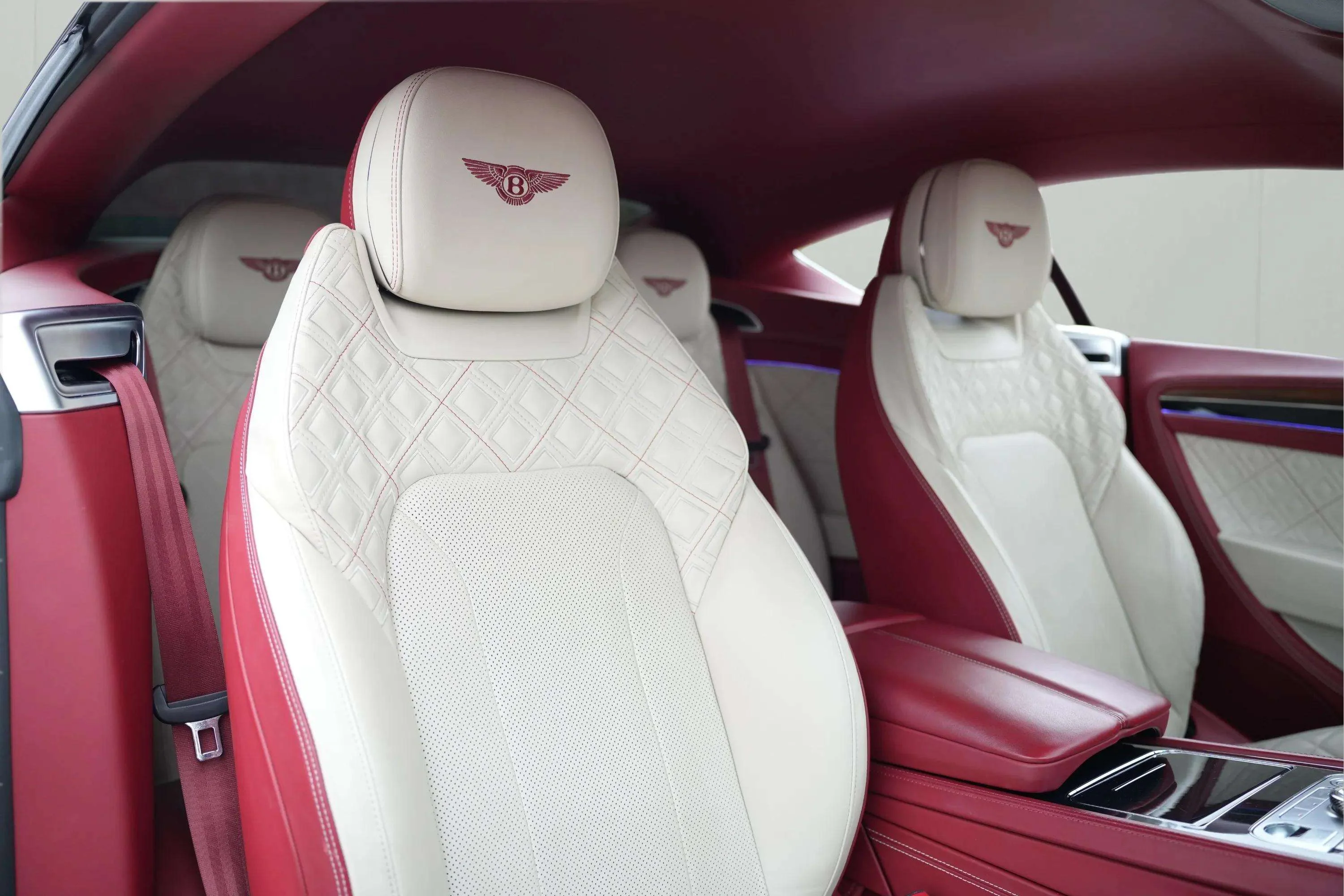 BENTLEY Continental GT - Image 10