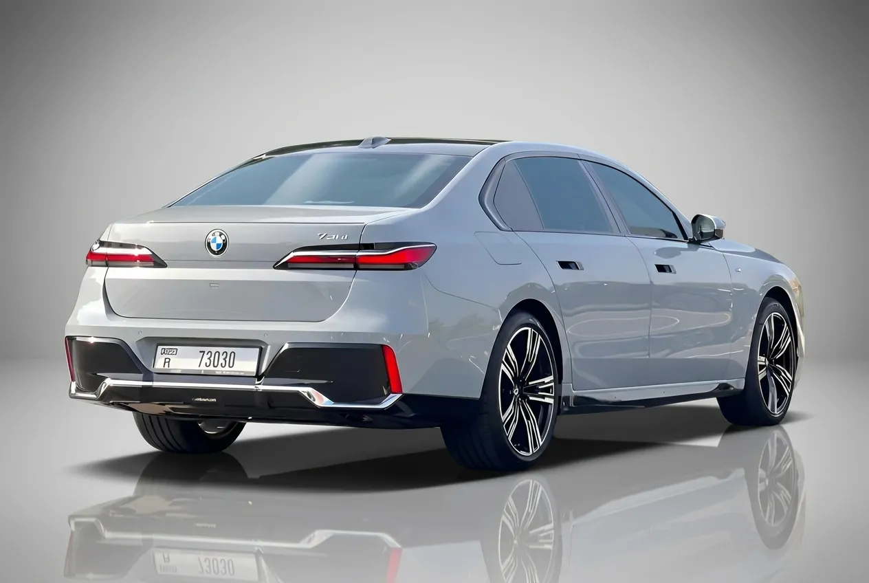 宝马735i - Image 4