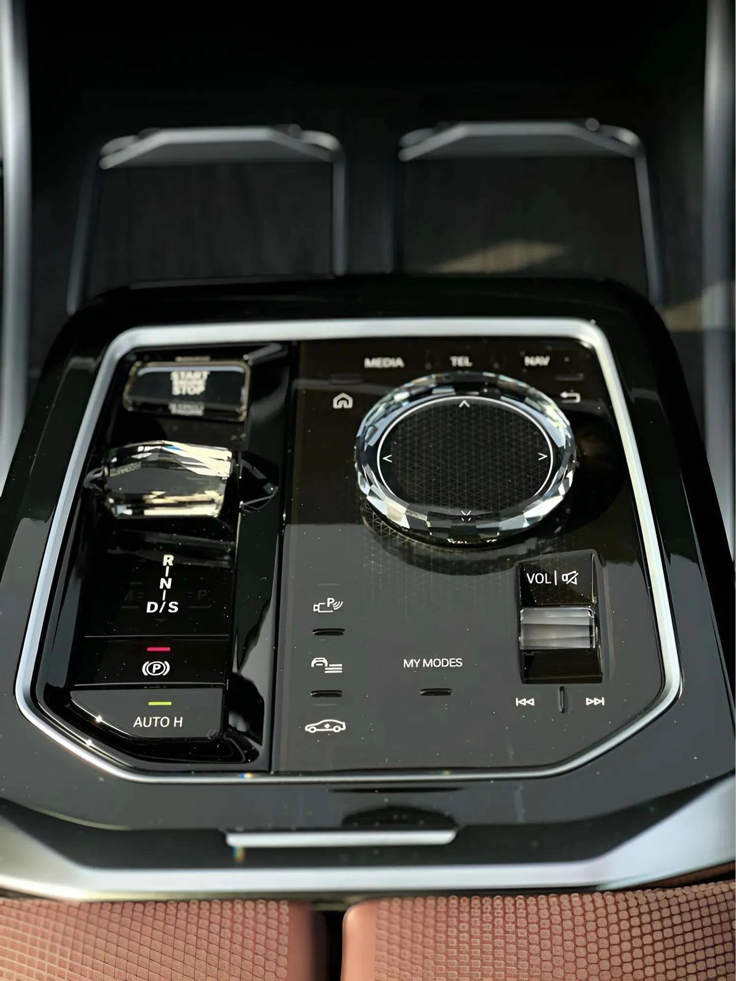 BMW 735i - Image 6