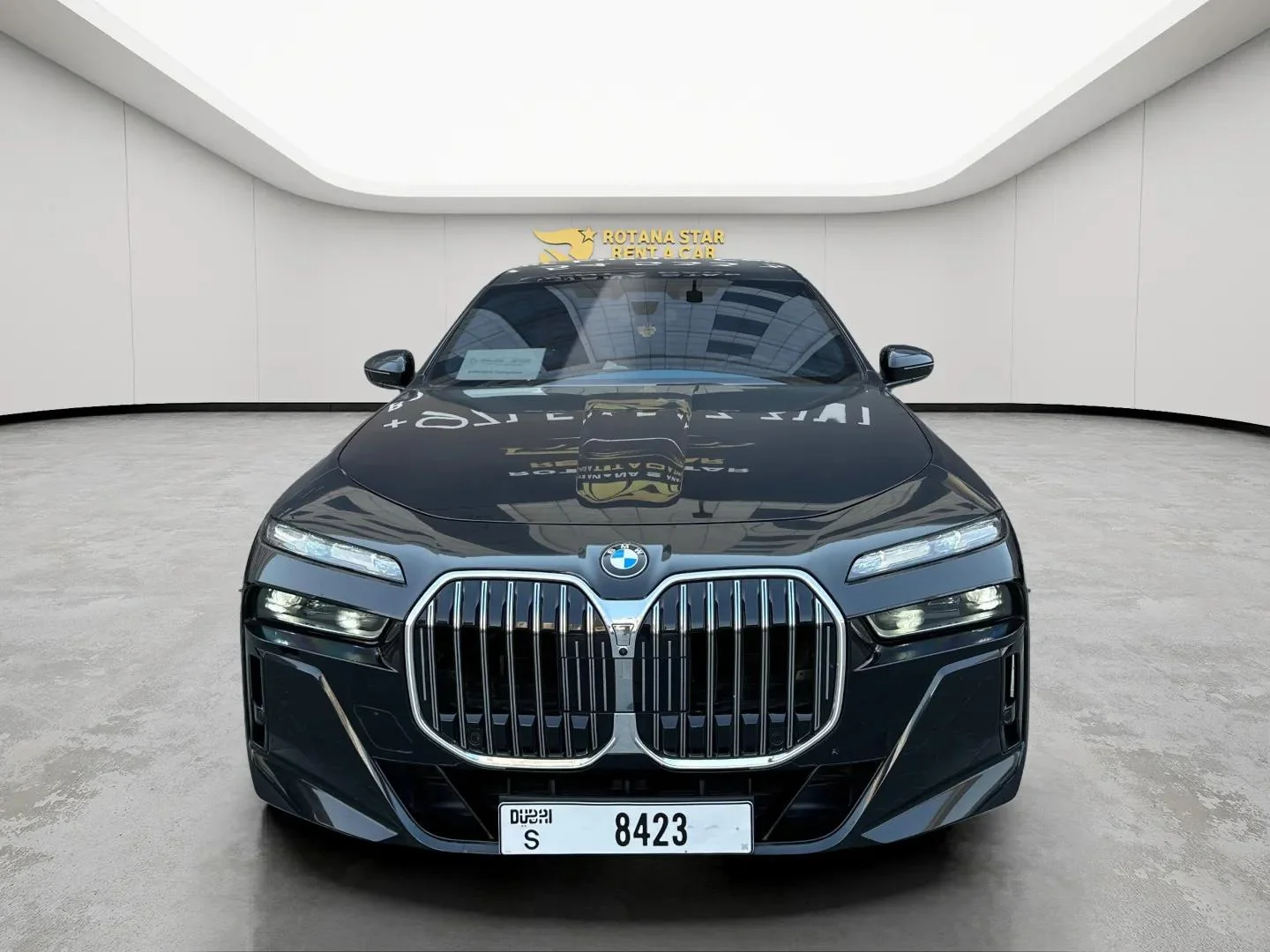 BMW 735i - Image 1