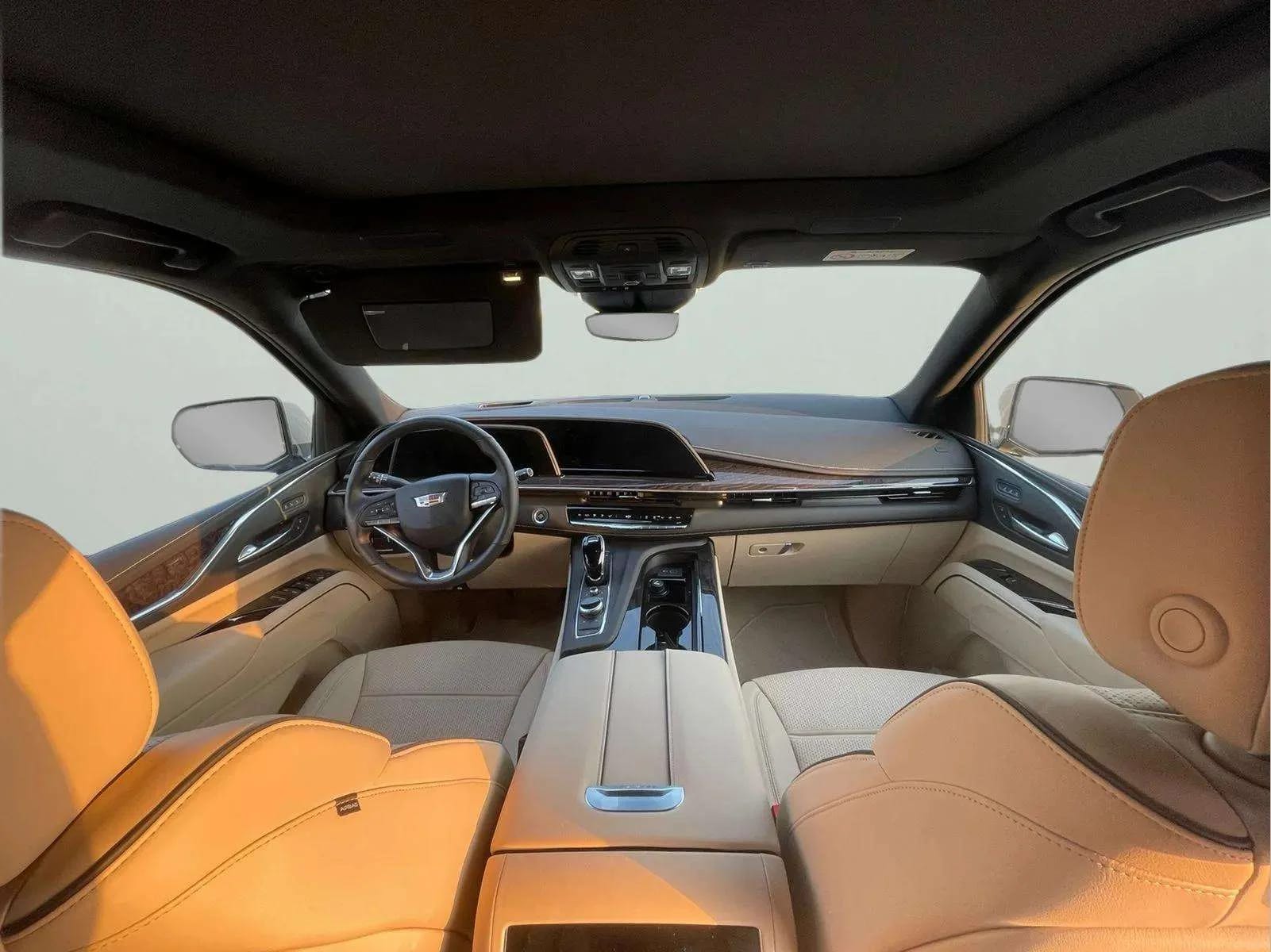 CADILLAC Escalade - Image 7