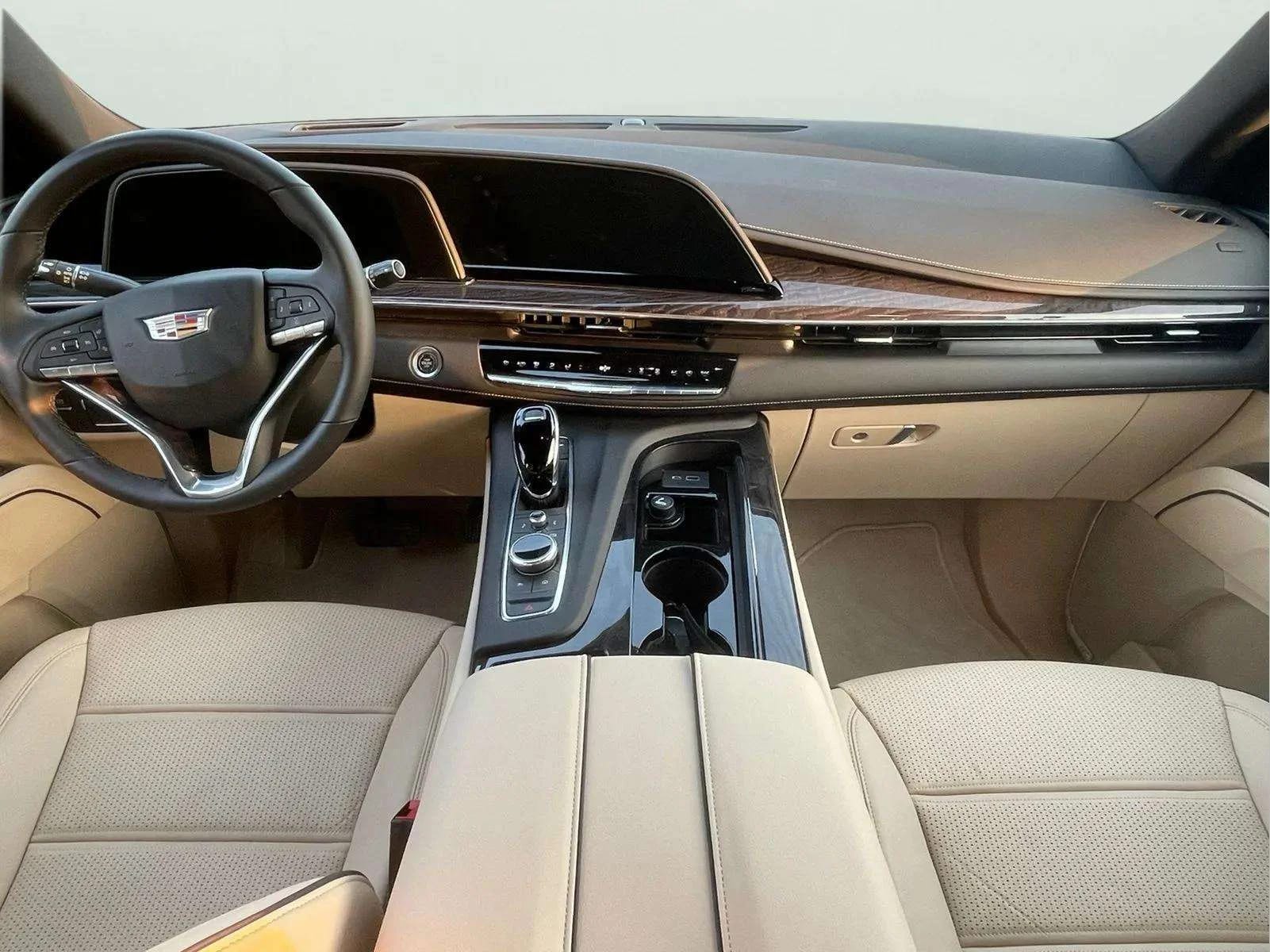 CADILLAC Escalade - Image 8