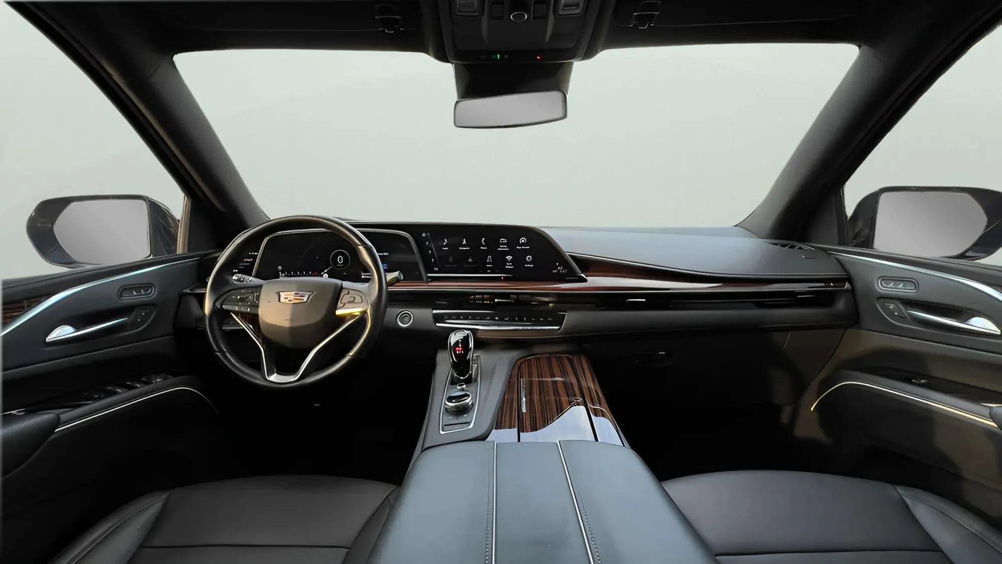 CADILLAC Escalade - Image 6