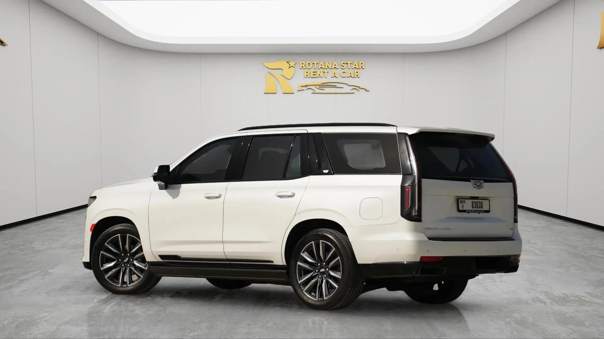 CADILLAC Escalade - Image 3