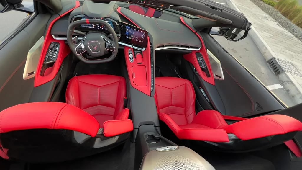 CHEVROLET Corvette Stingray - Image 4