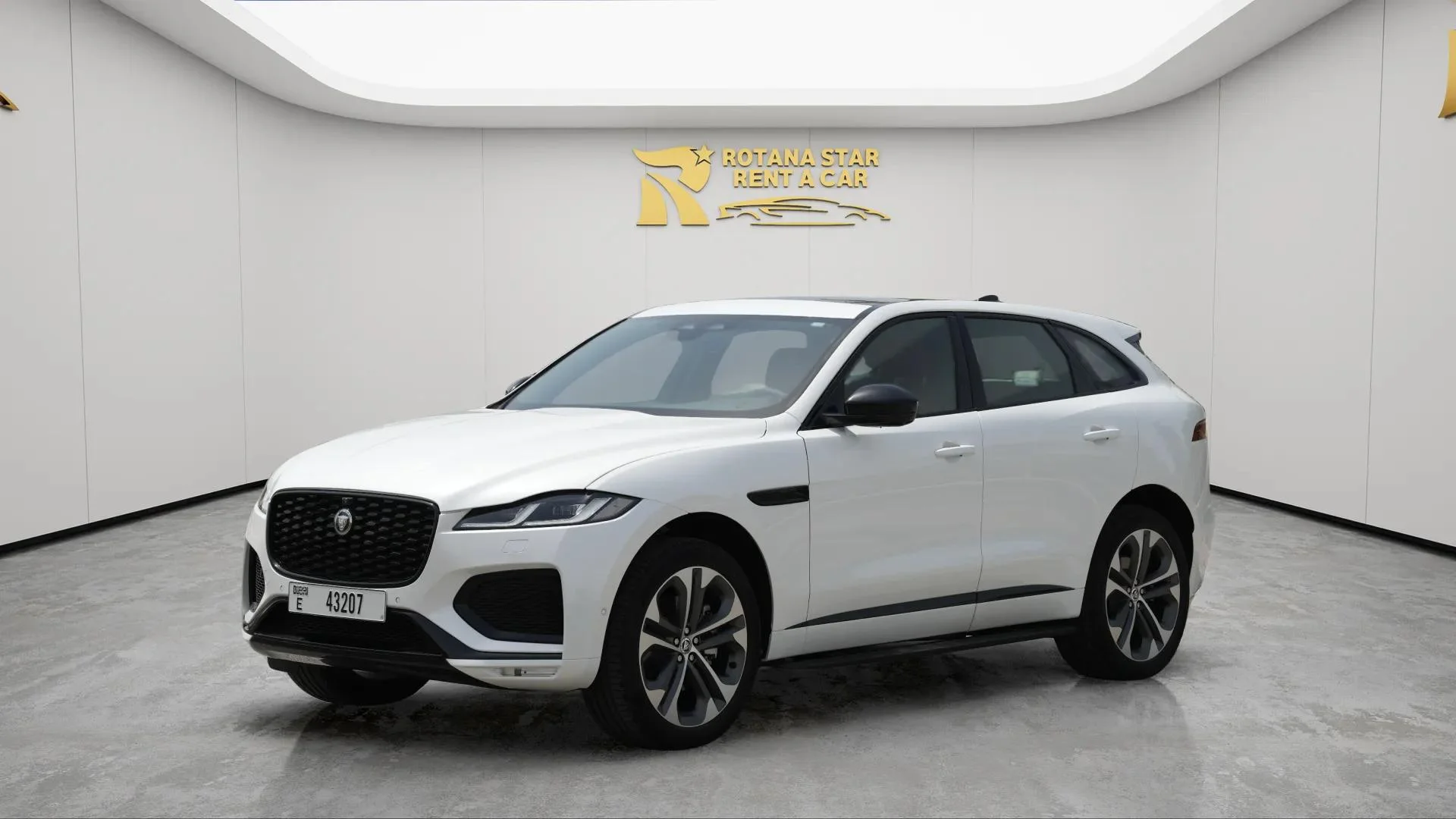 JAGUAR F-PACE - Image 2