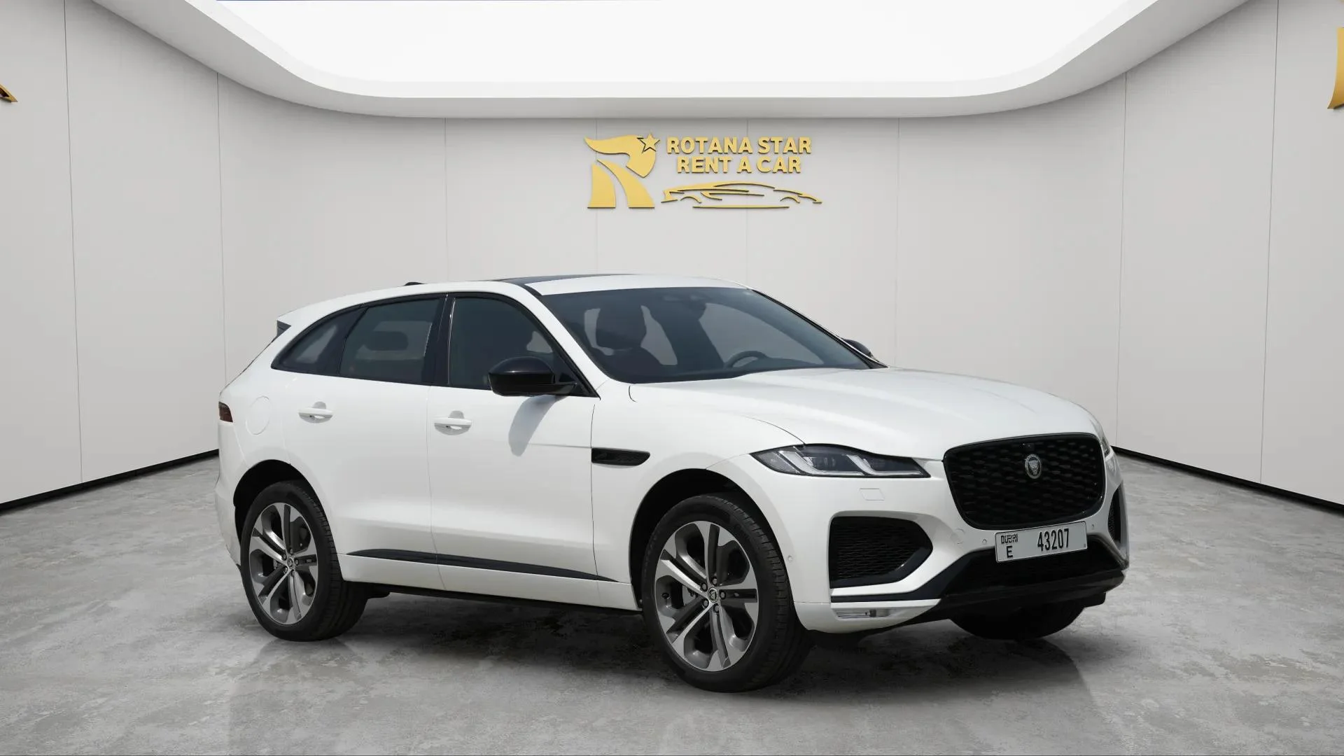 JAGUAR F-PACE - Image 3