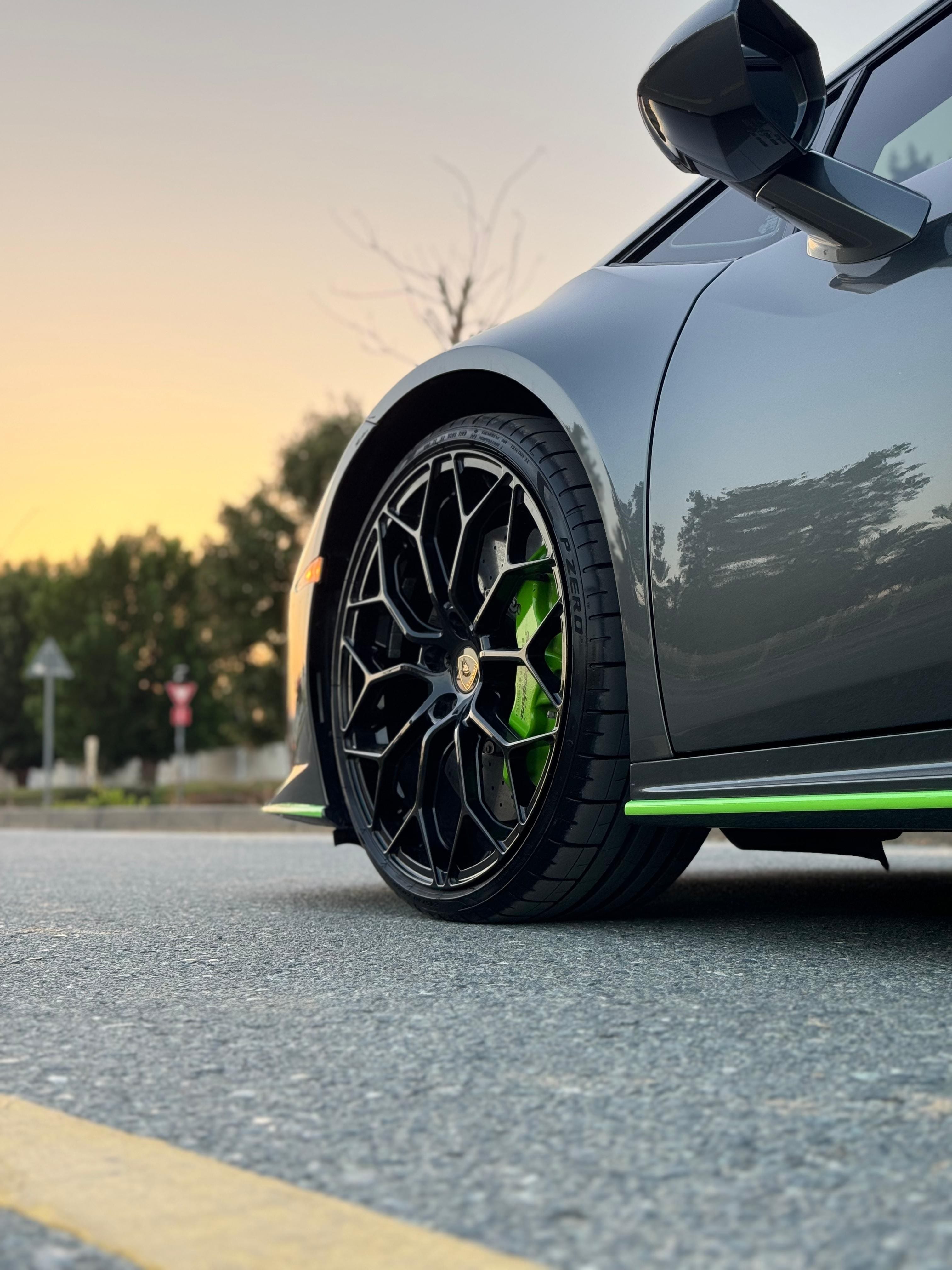 LAMBORGHINI Huracan EVO Coupe - Image 3