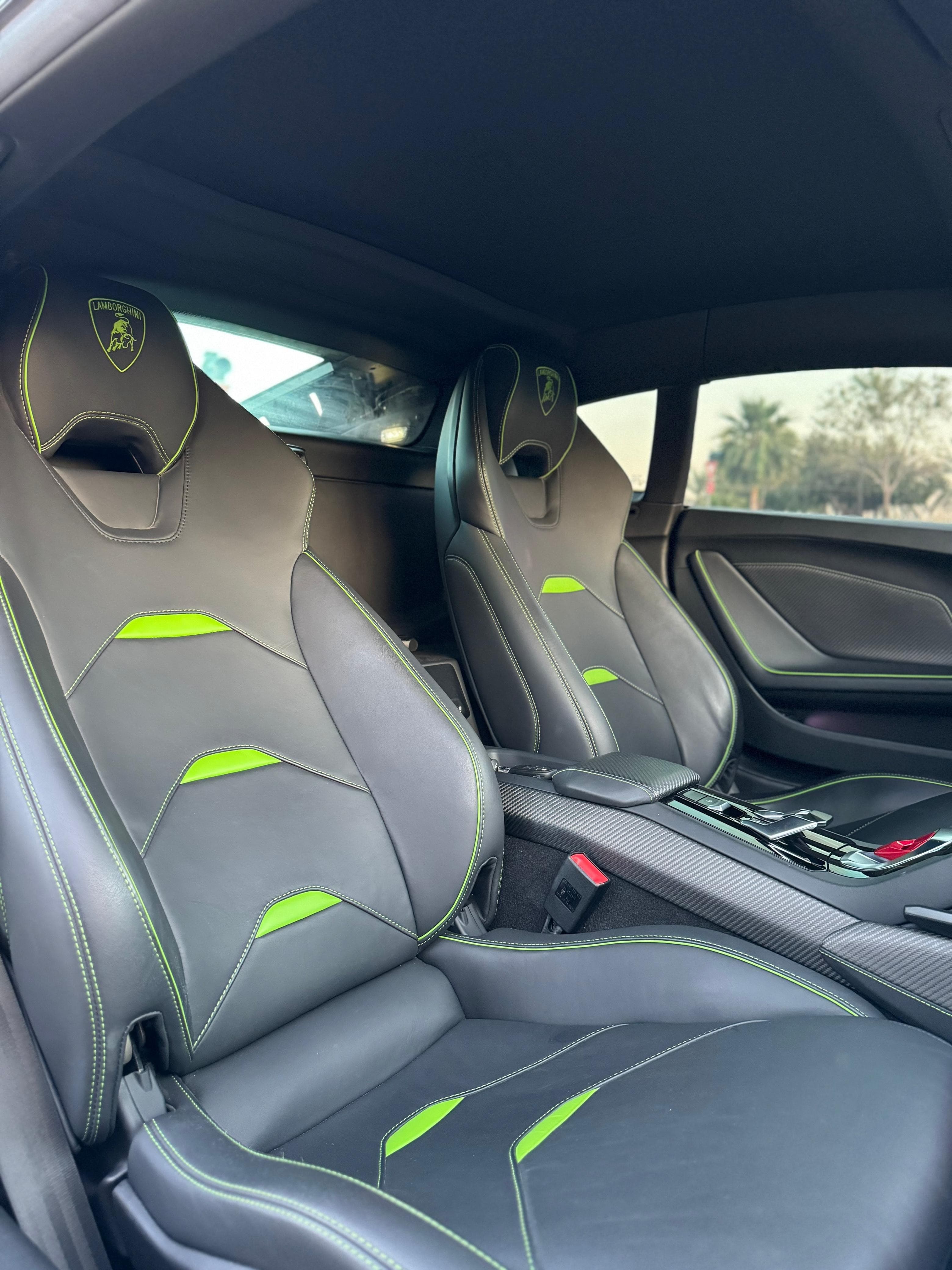 LAMBORGHINI Huracan EVO Coupe - Image 5