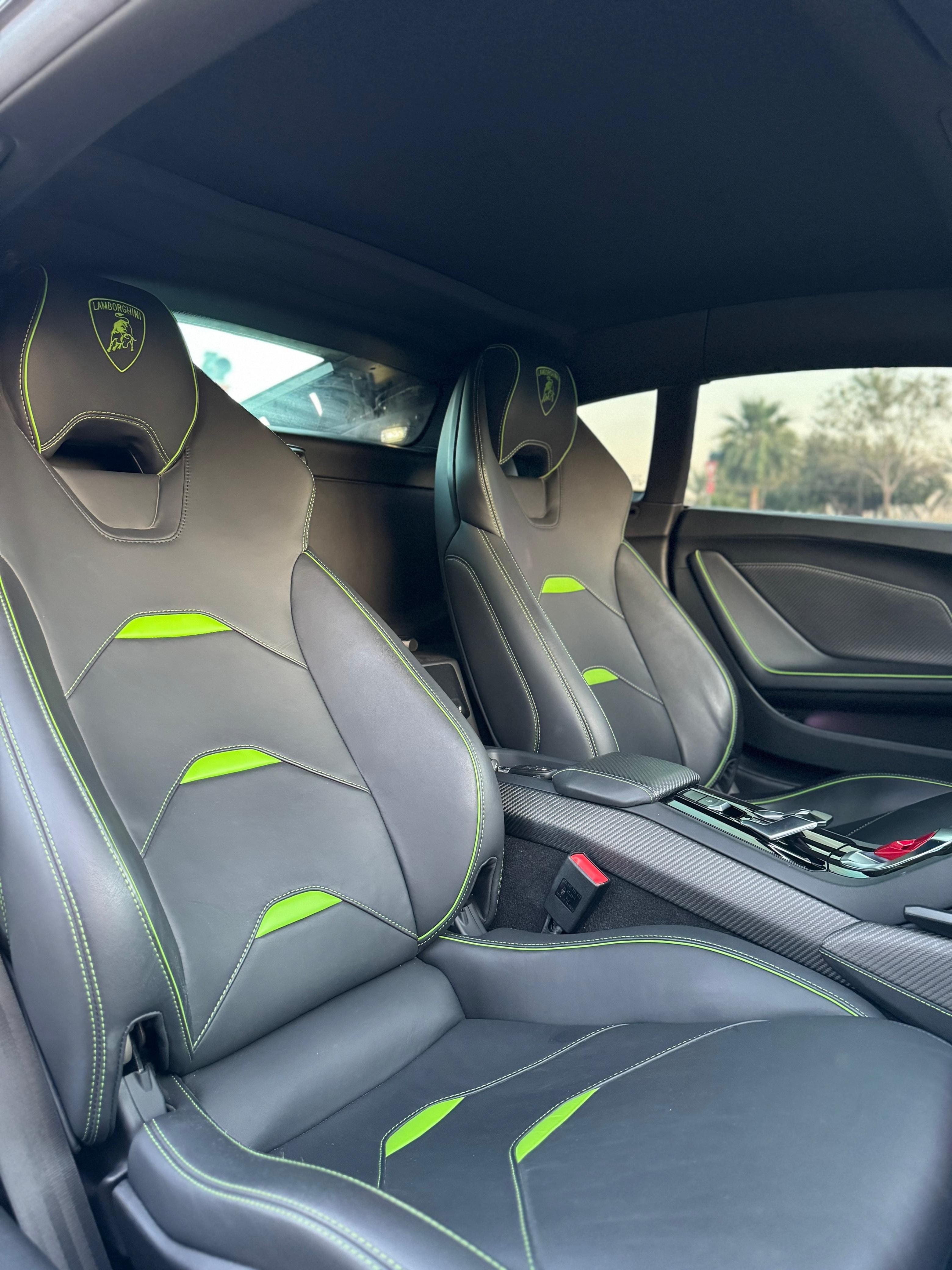 LAMBORGHINI Huracan EVO Coupe - Image 5