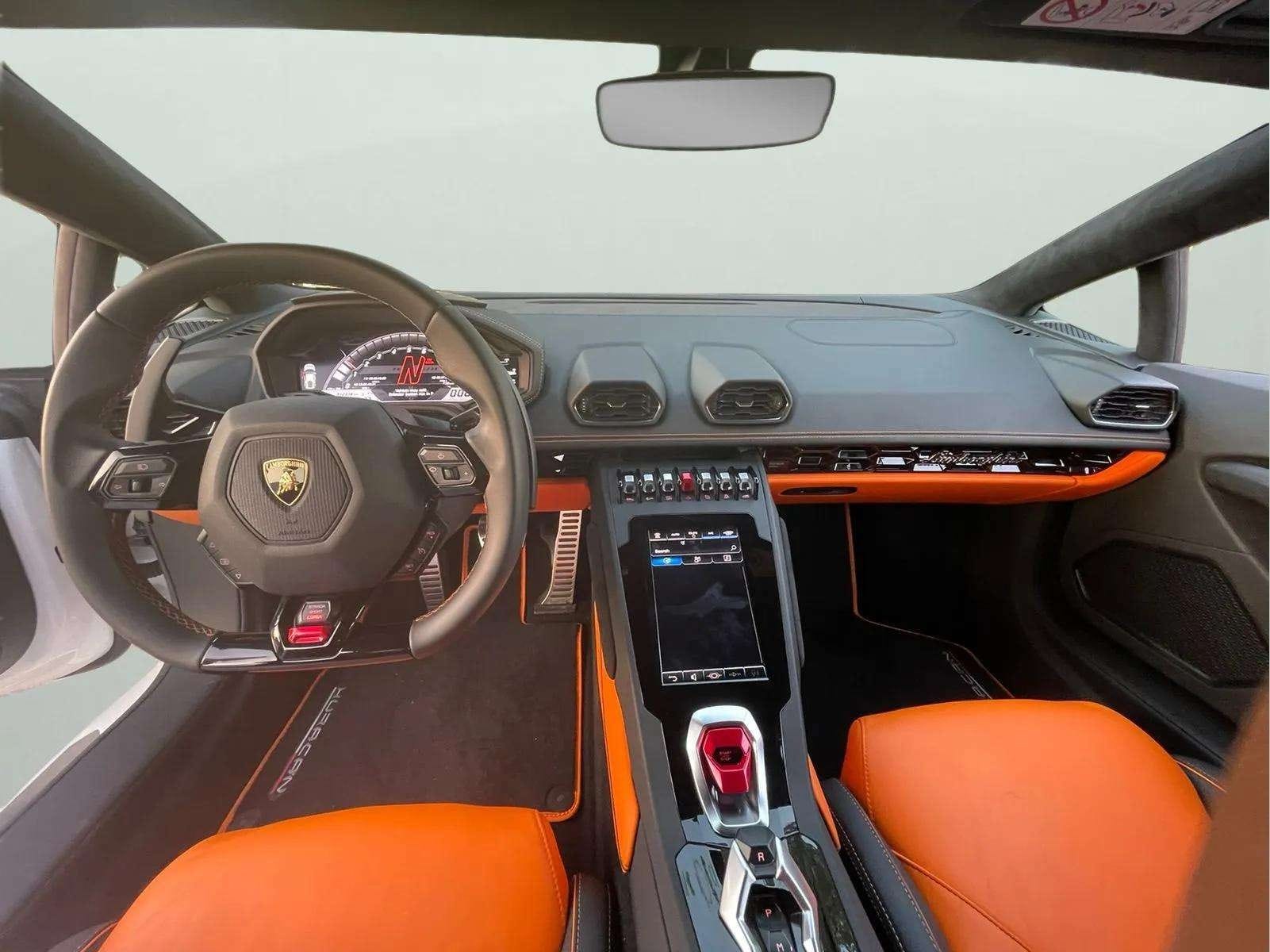 LAMBORGHINI Huracan EVO Coupe - Image 6