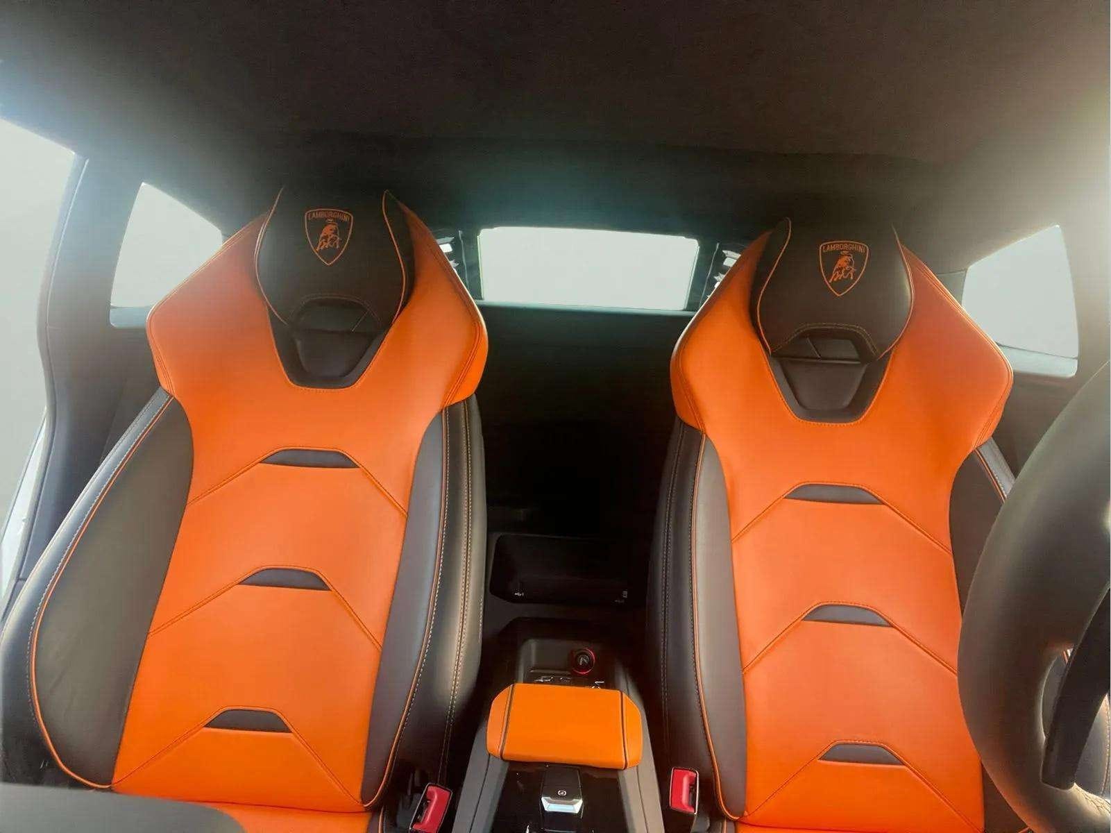 LAMBORGHINI Huracan EVO Coupe - Image 4