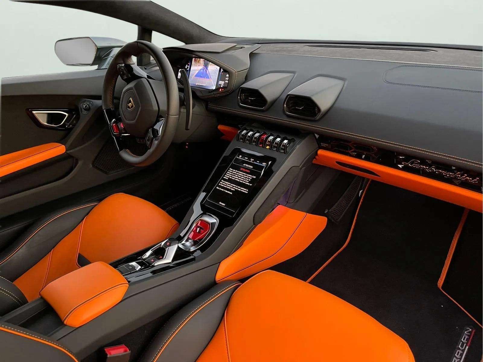 LAMBORGHINI Huracan EVO Coupe - Image 5