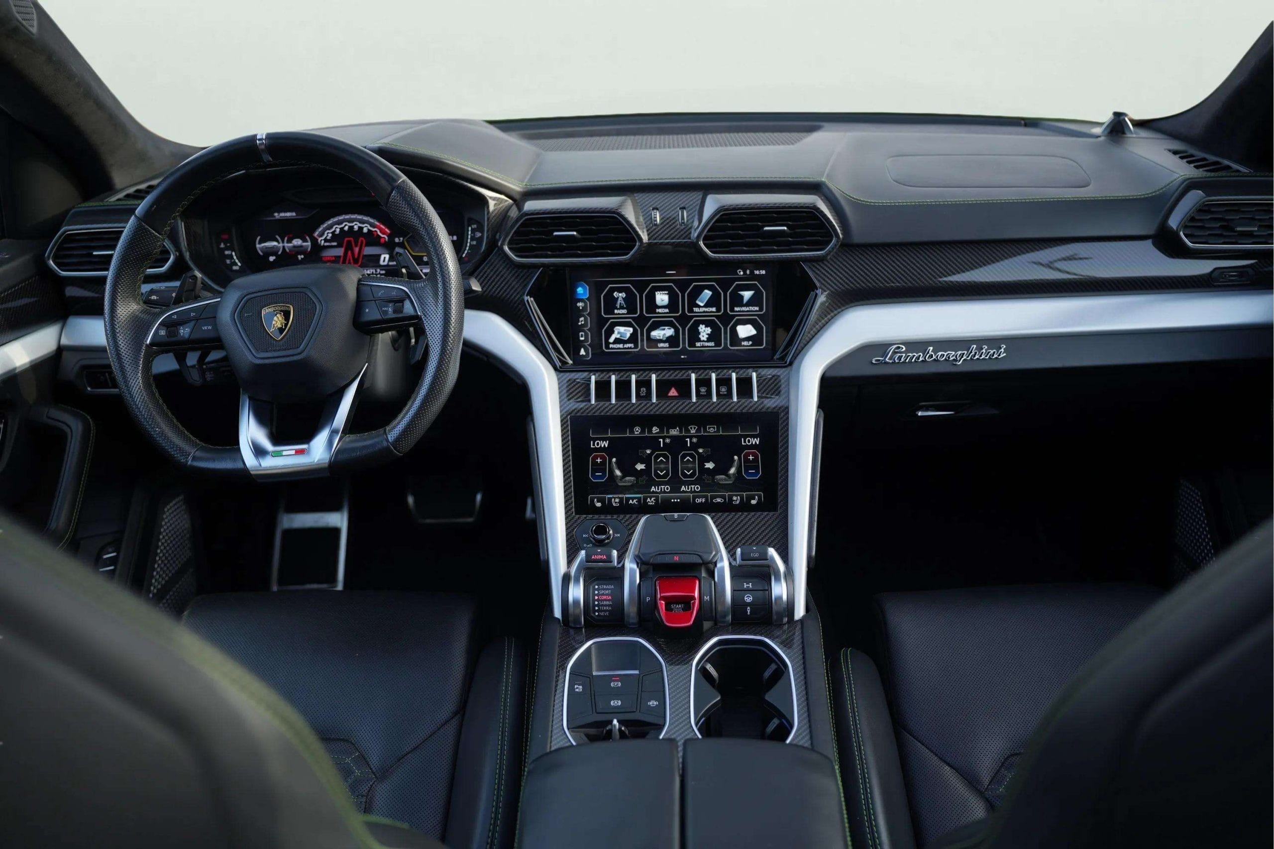 LAMBORGHINI Urus - Image 8
