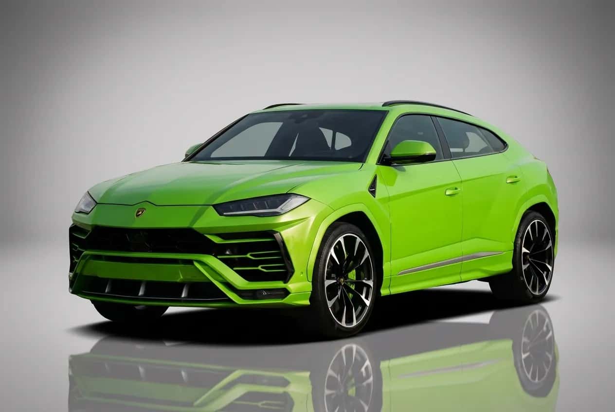 LAMBORGHINI Urus - Image 1