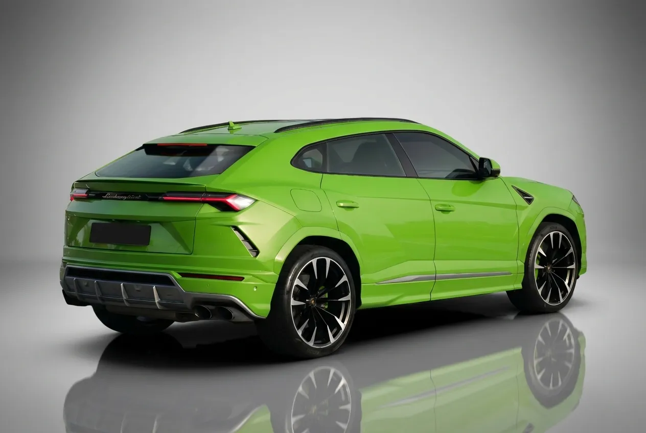LAMBORGHINI Urus - Image 3
