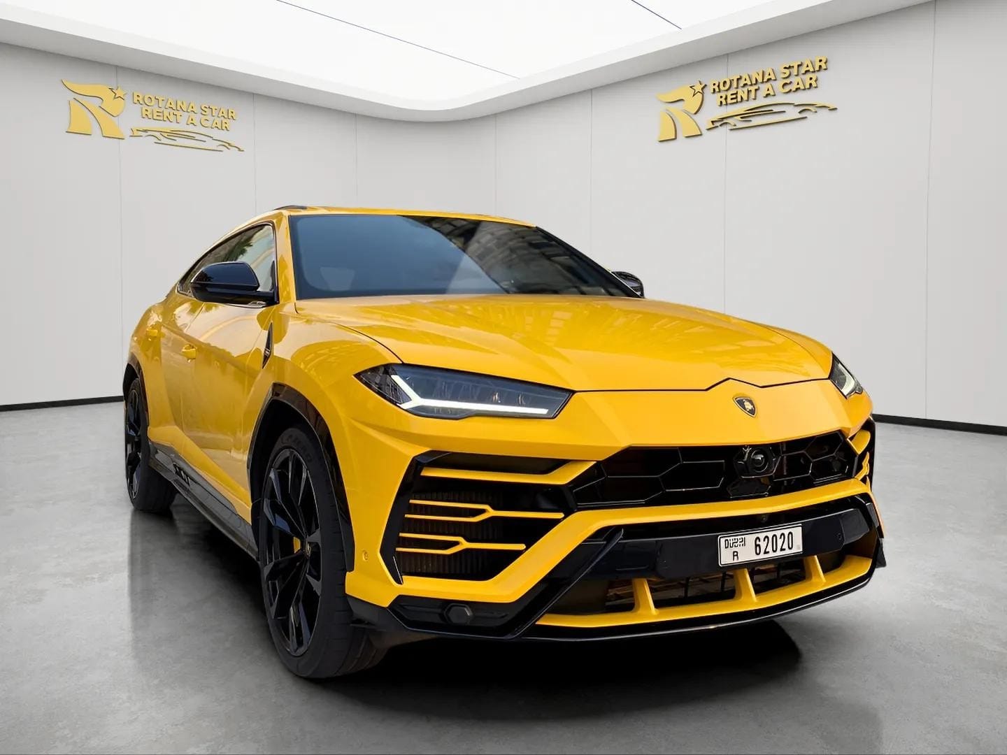 LAMBORGHINI Urus - Image 1