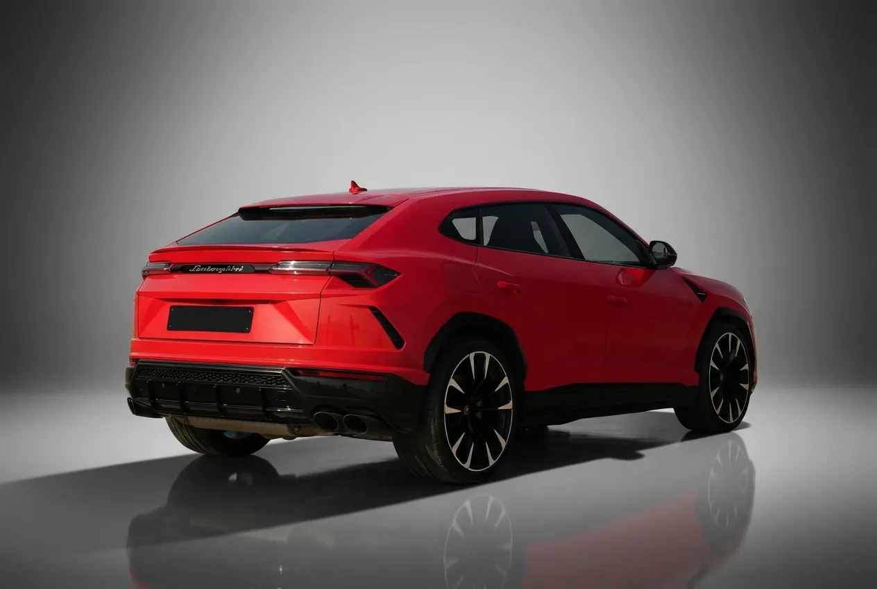LAMBORGHINI Urus - Image 3