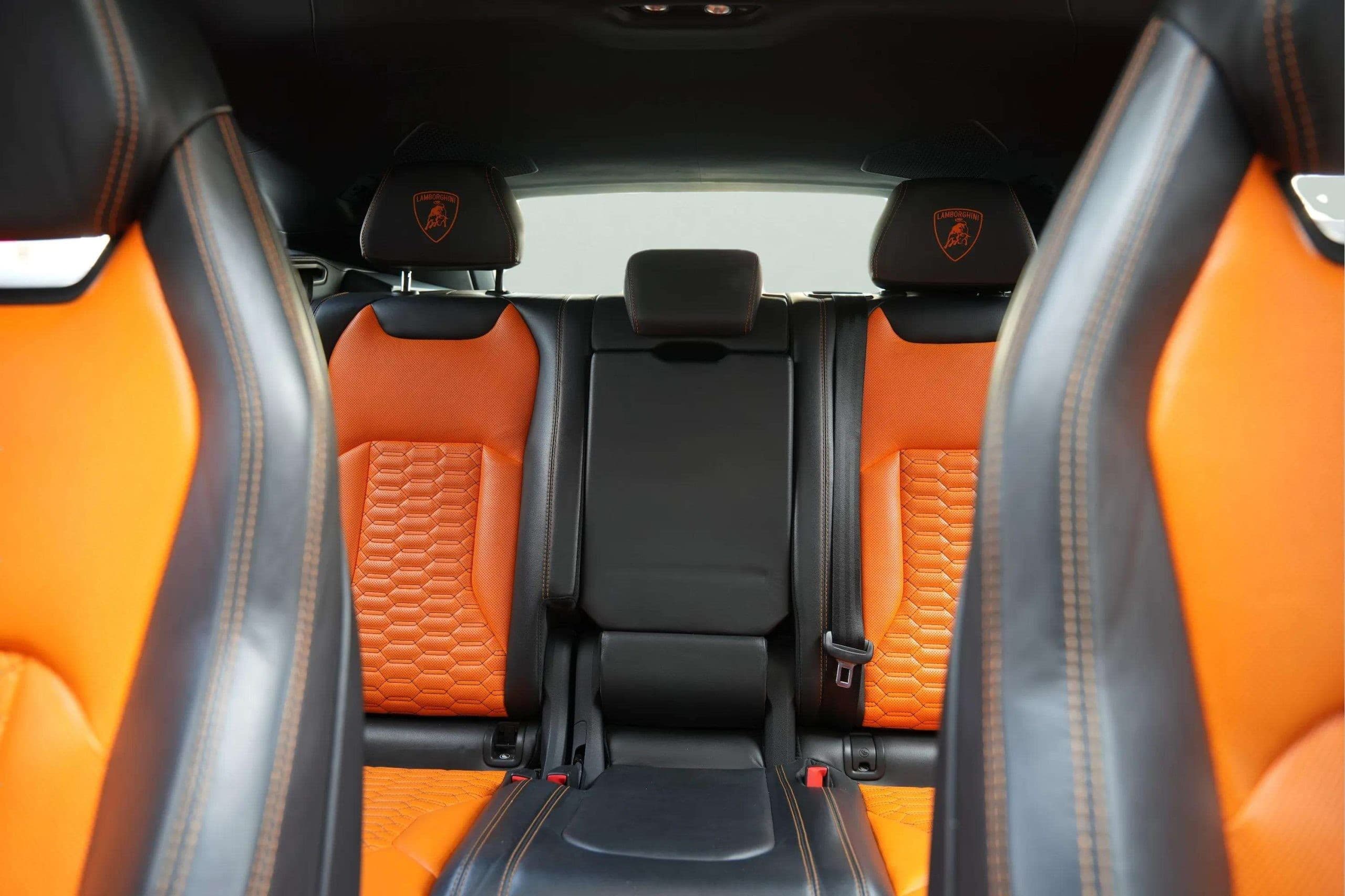 LAMBORGHINI Urus - Image 5