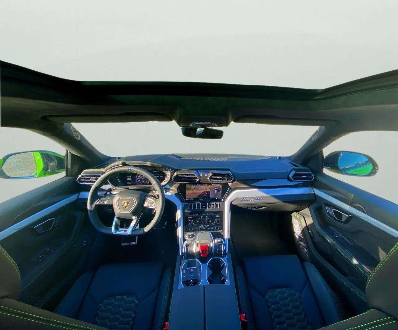 LAMBORGHINI Urus MY2 - Image 4