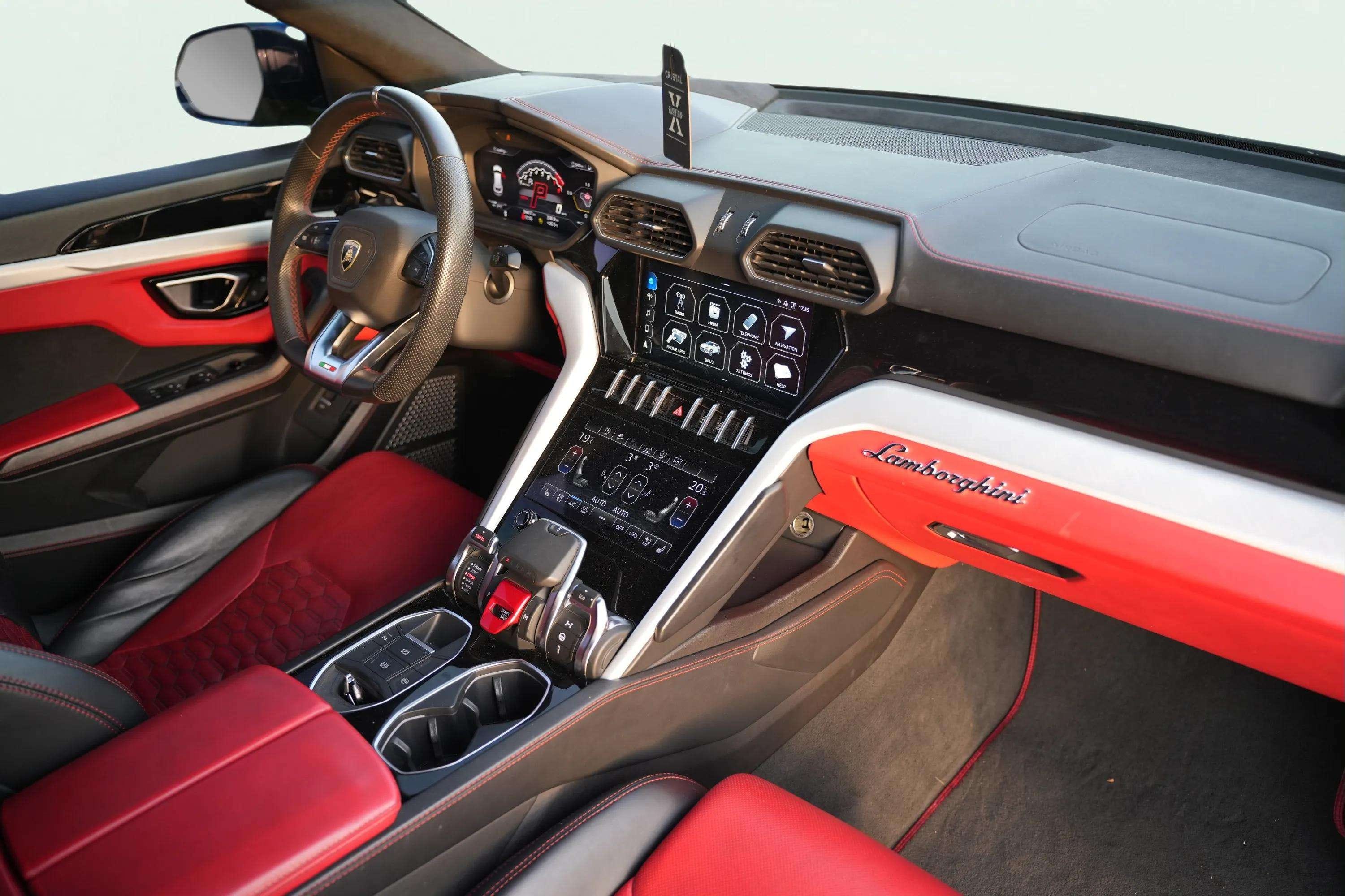 LAMBORGHINI Urus MY2 - Image 6