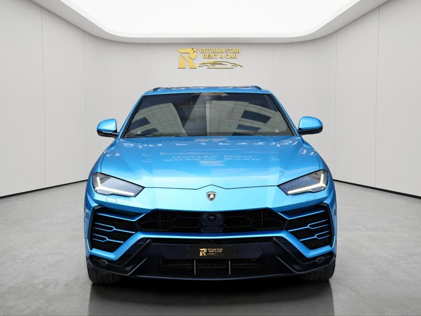 LAMBORGHINI Urus MY2 - Image 1