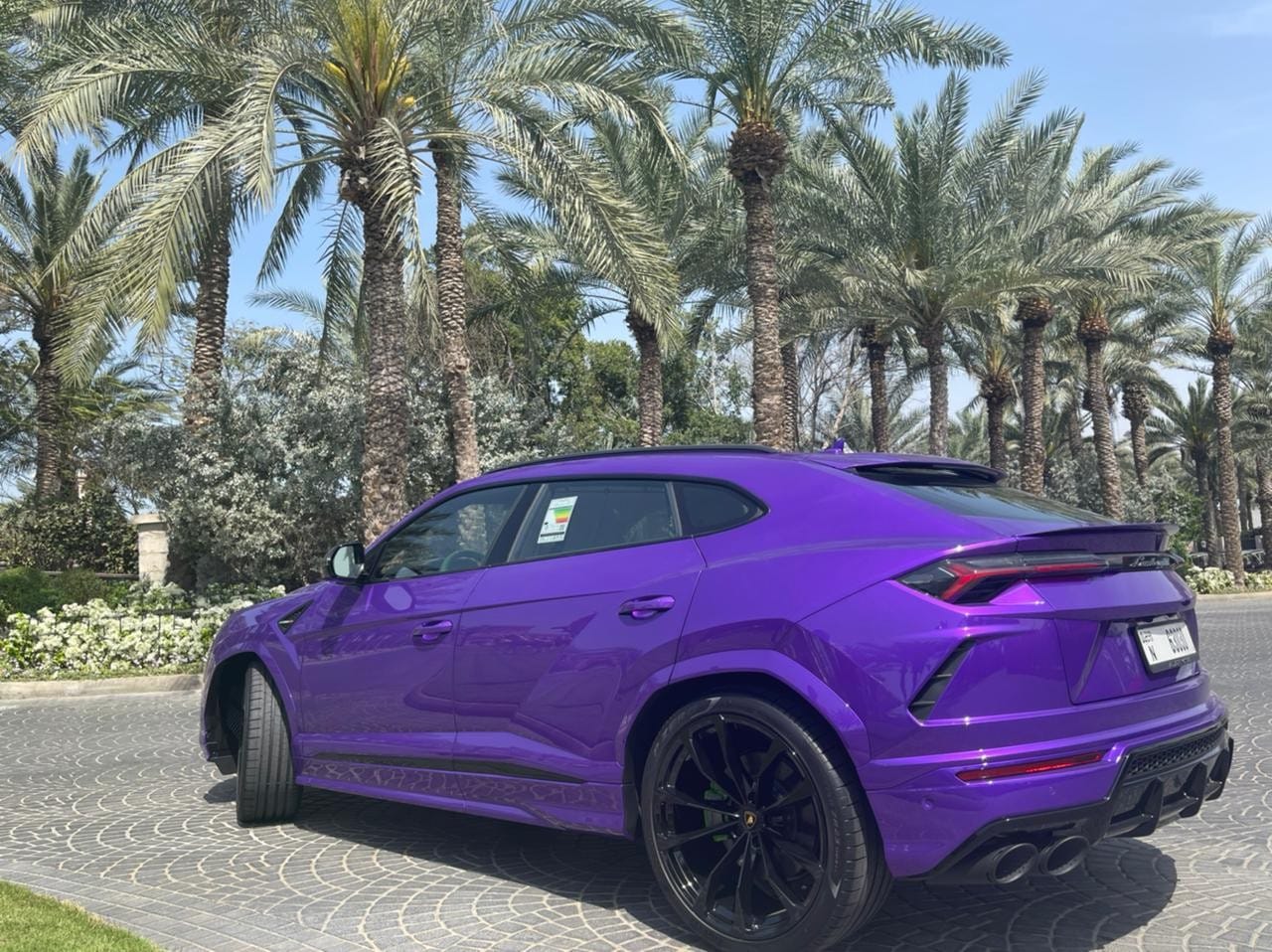 LAMBORGHINI Urus MY2 - Image 3