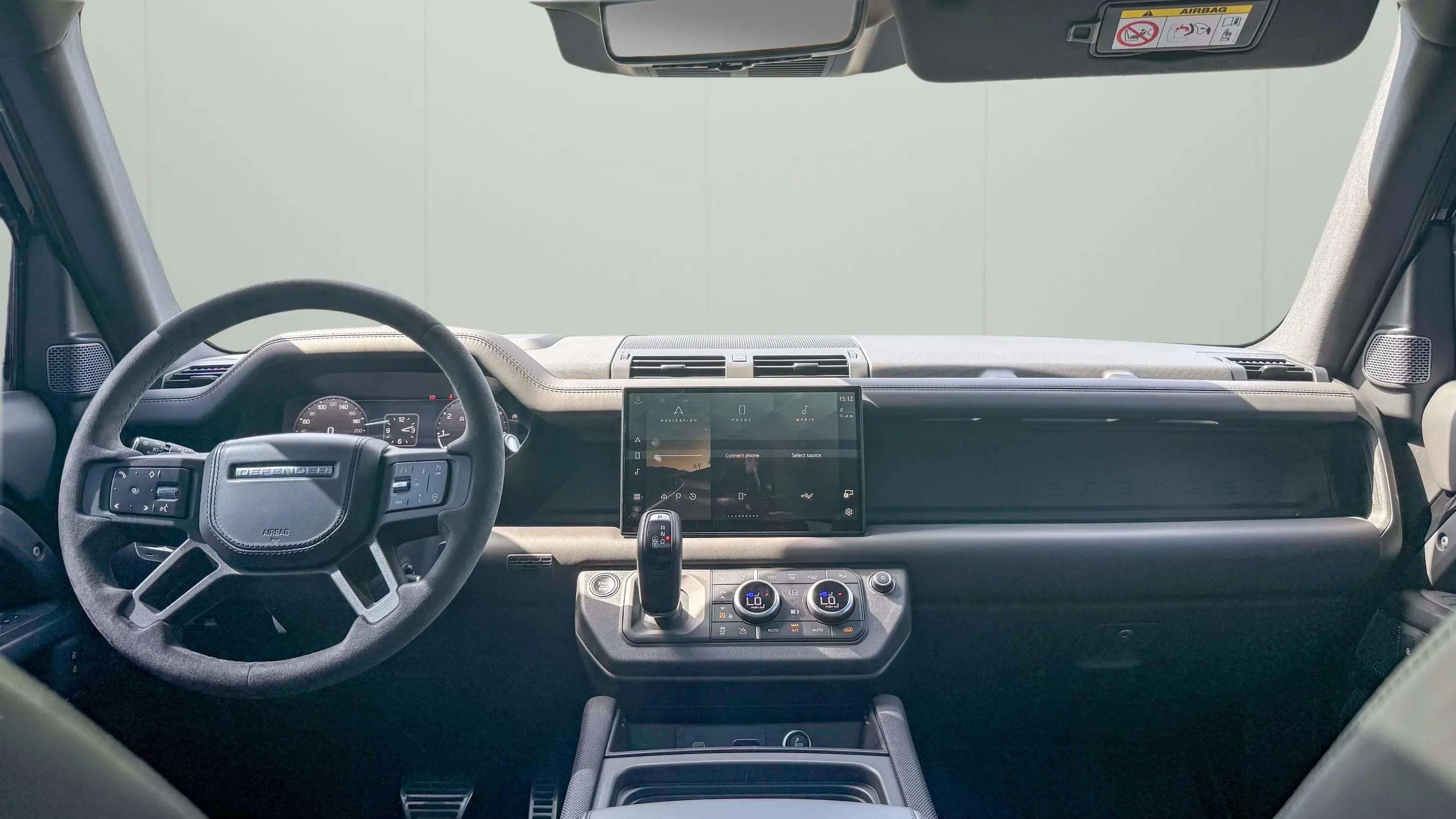 Land Rover Defender V8 - Image 5