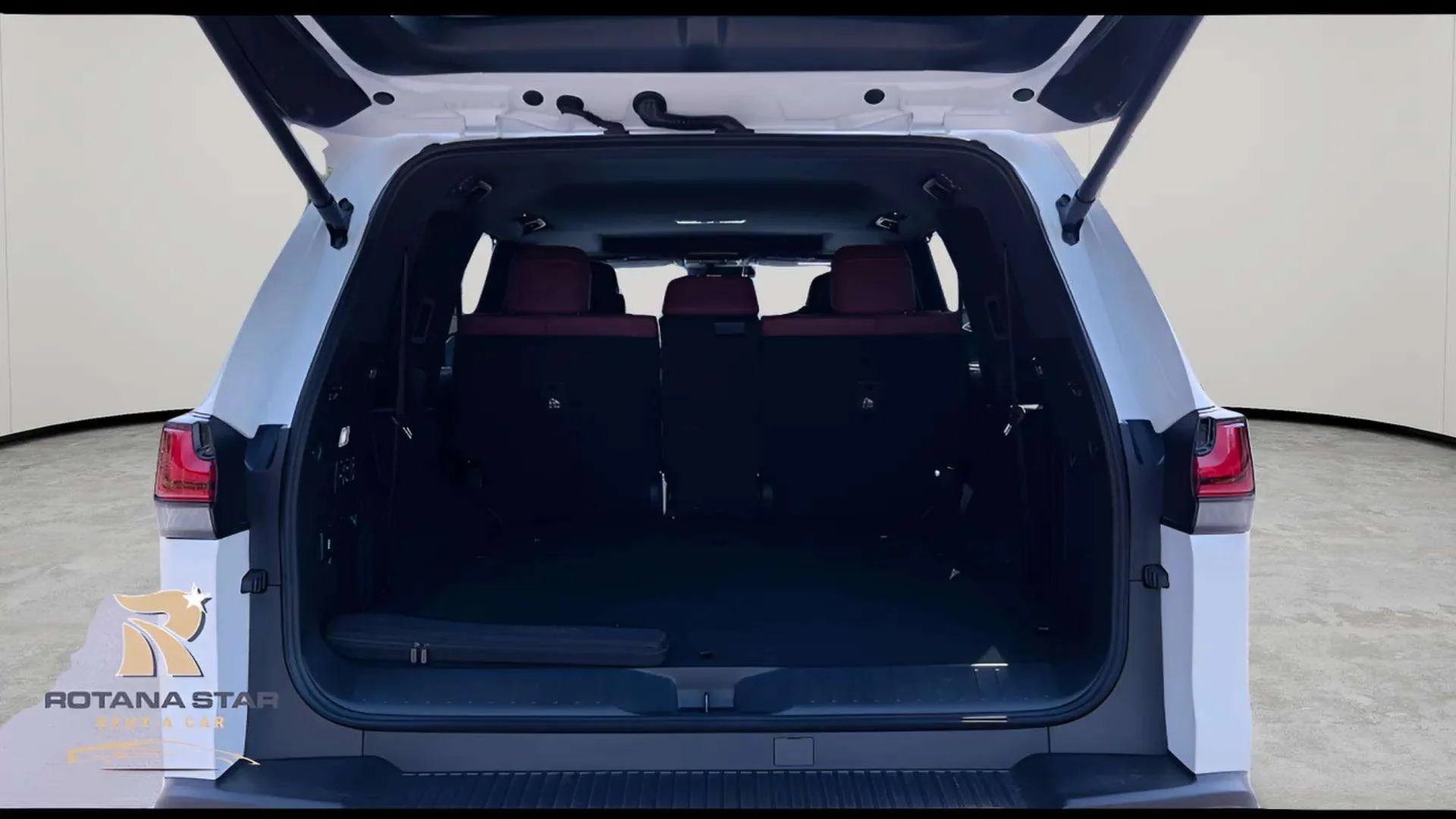 LEXUS LX 600 - Image 8