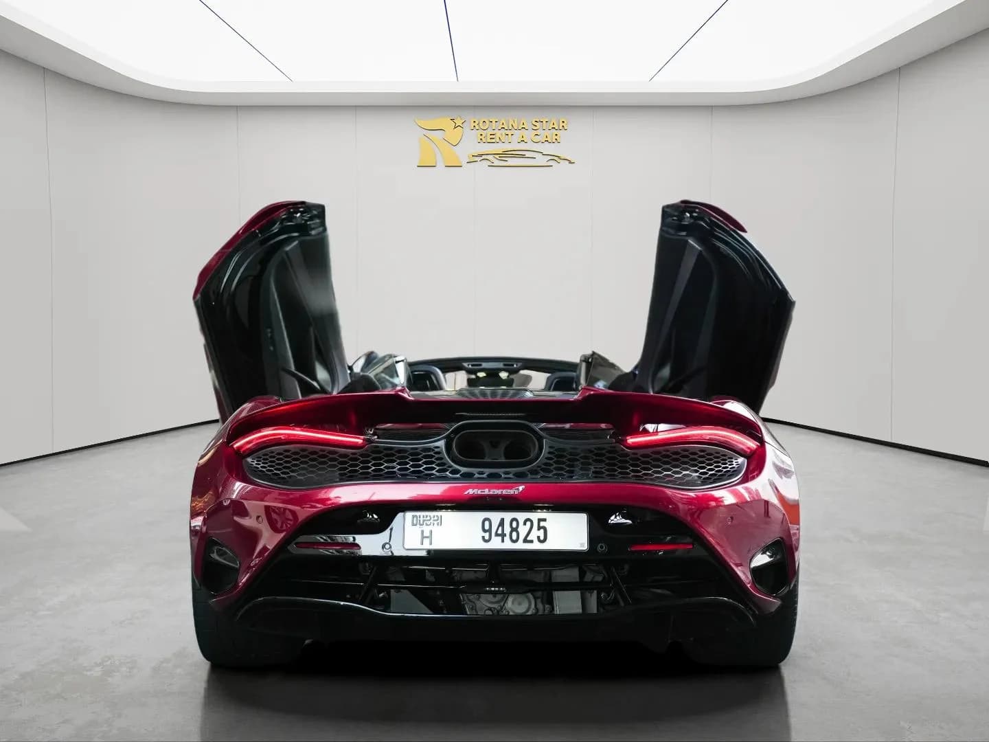 MCLAREN 750S Spider - Image 3