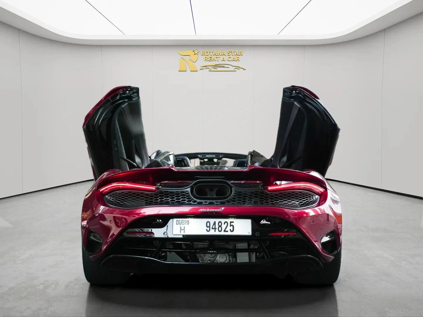 MCLAREN 750S Spider - Image 3