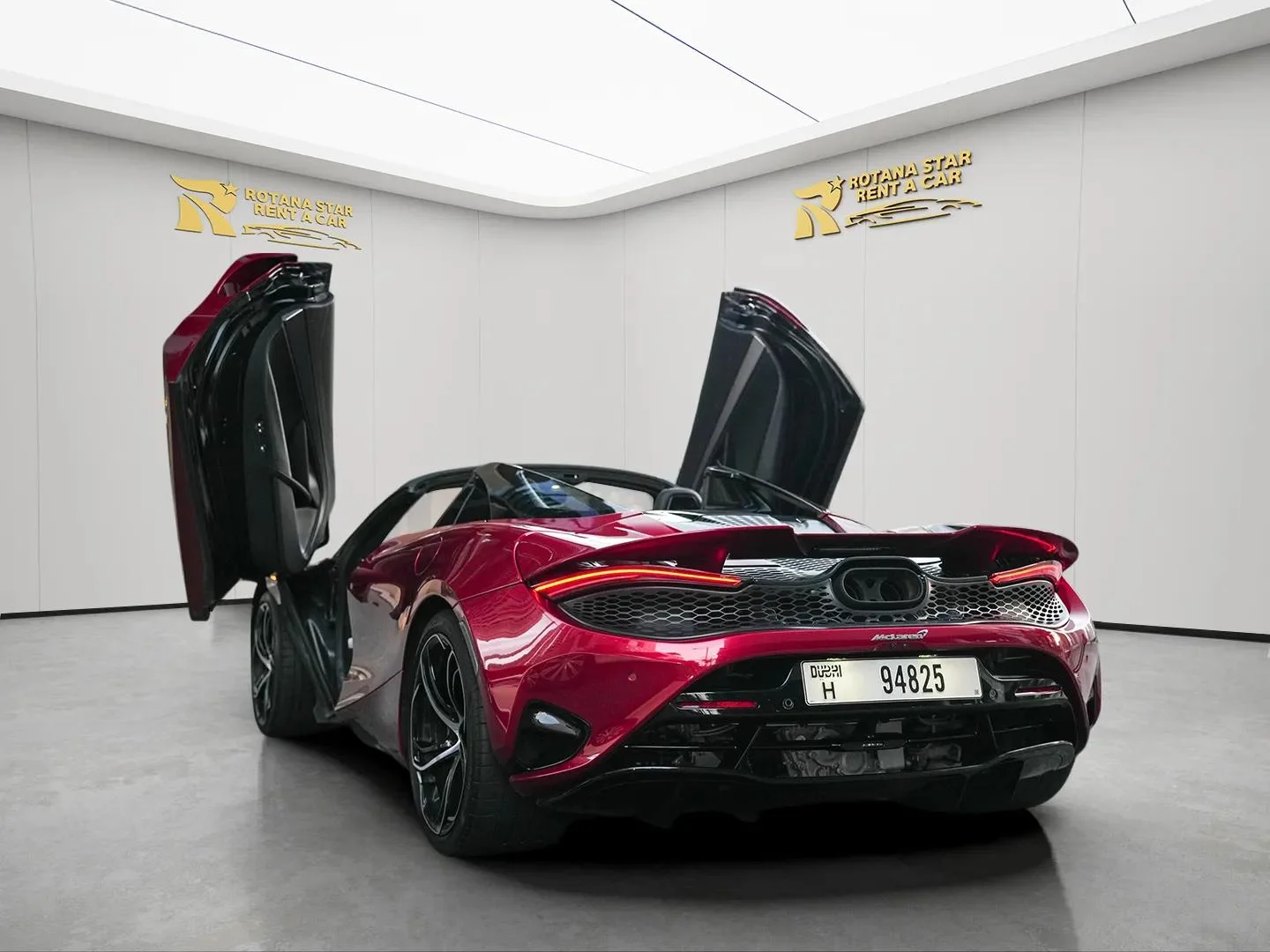 MCLAREN 750S Spider - Image 4