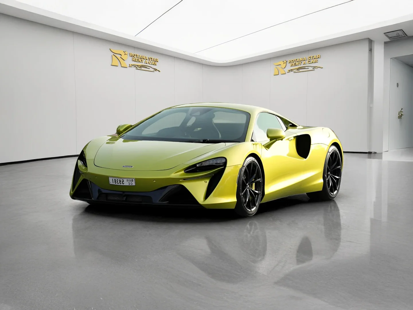 MCLAREN Artura - Image 1