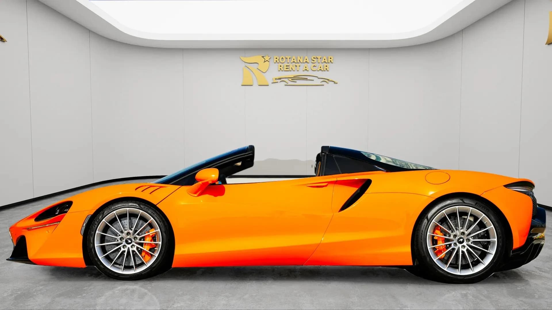 MCLAREN Artura Spider - Image 2