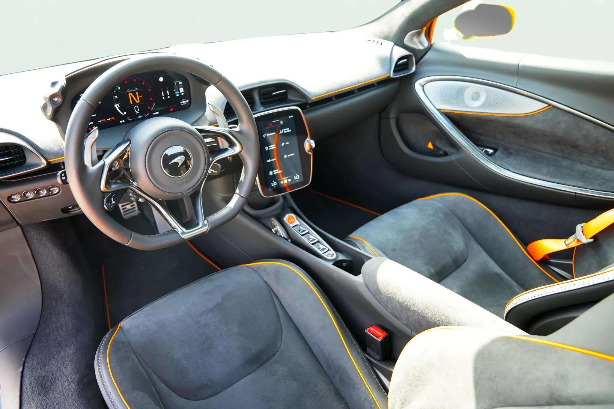 MCLAREN Artura Spider - Image 4