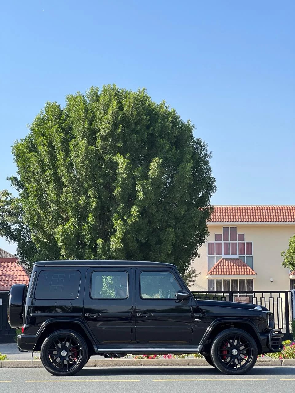 MERCEDES G63 - Image 6