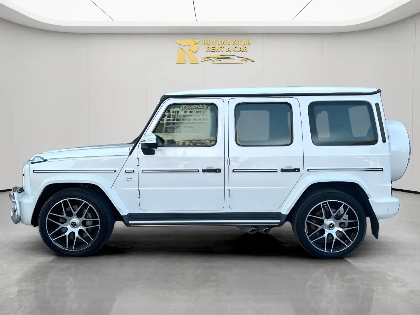 MERCEDES G63 - Image 2