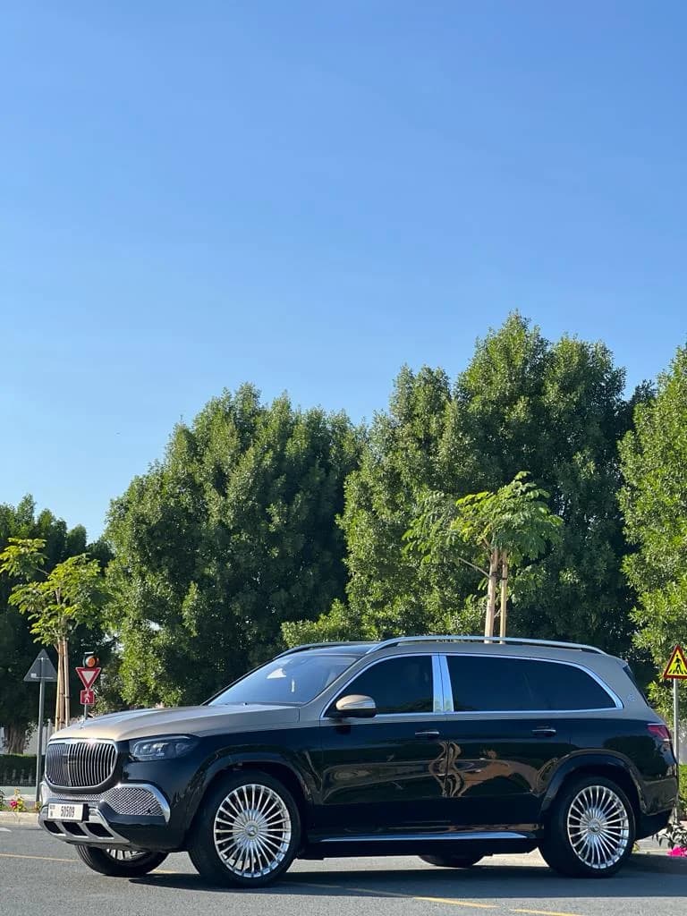 MERCEDES GLS 600 Maybach - Image 4