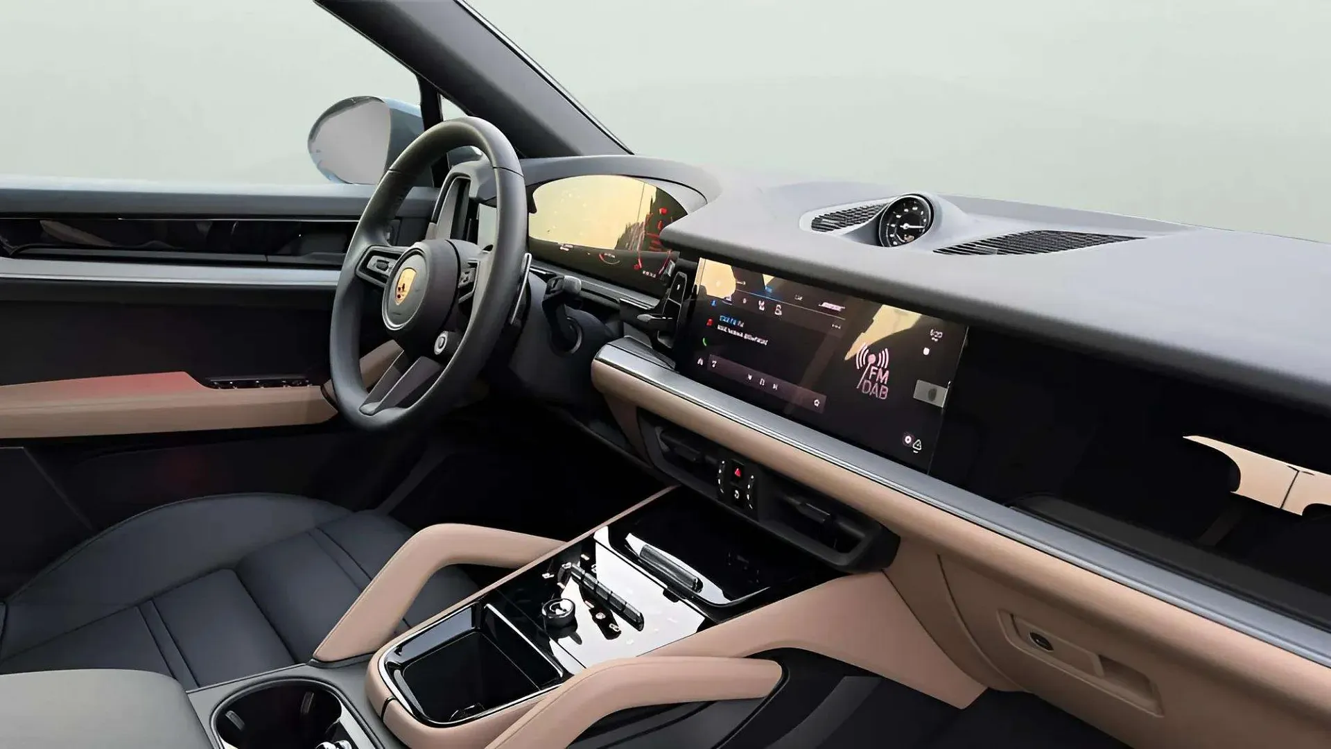 PORSCHE Cayenne - Image 4
