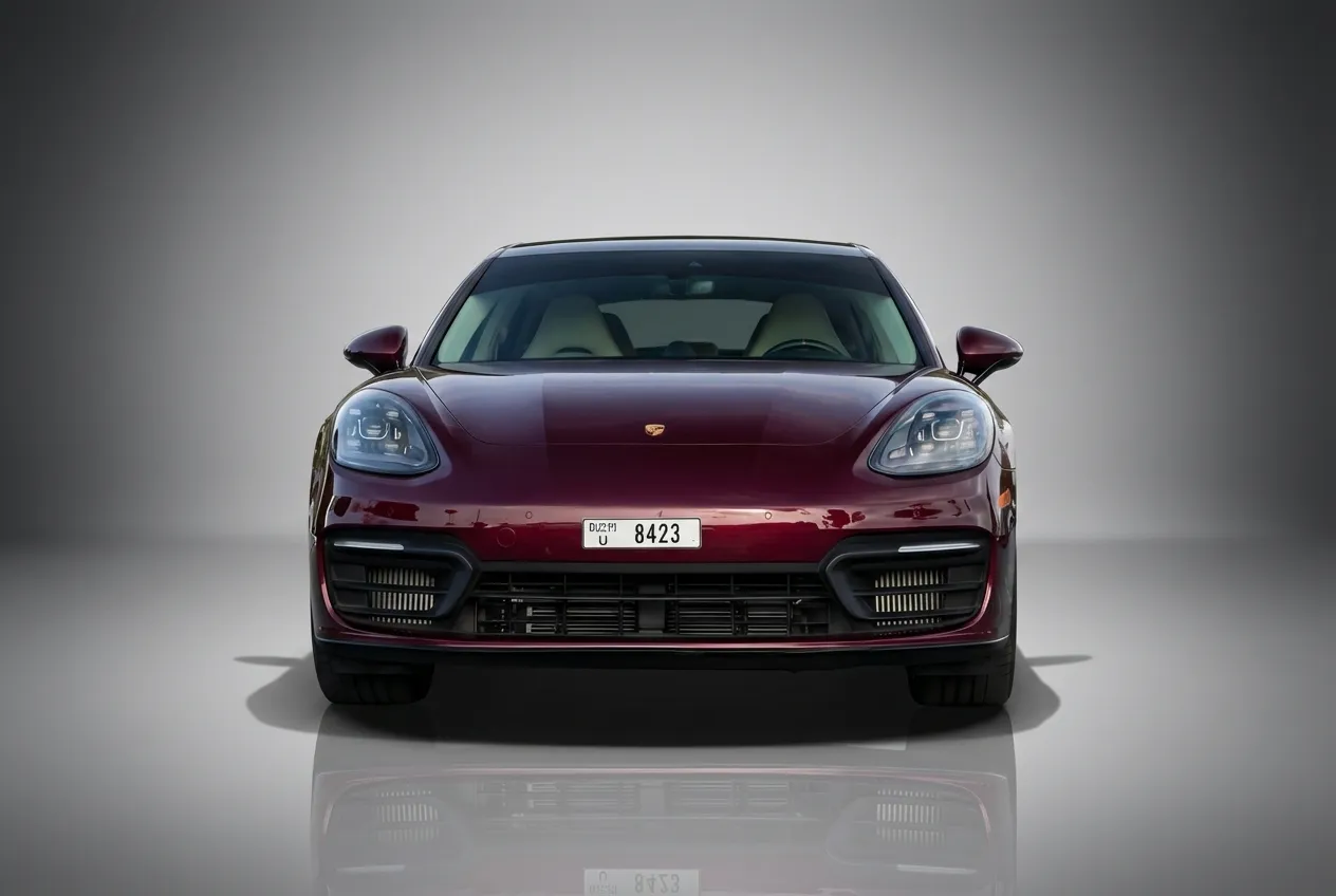 PORSCHE Panamera - Image 2