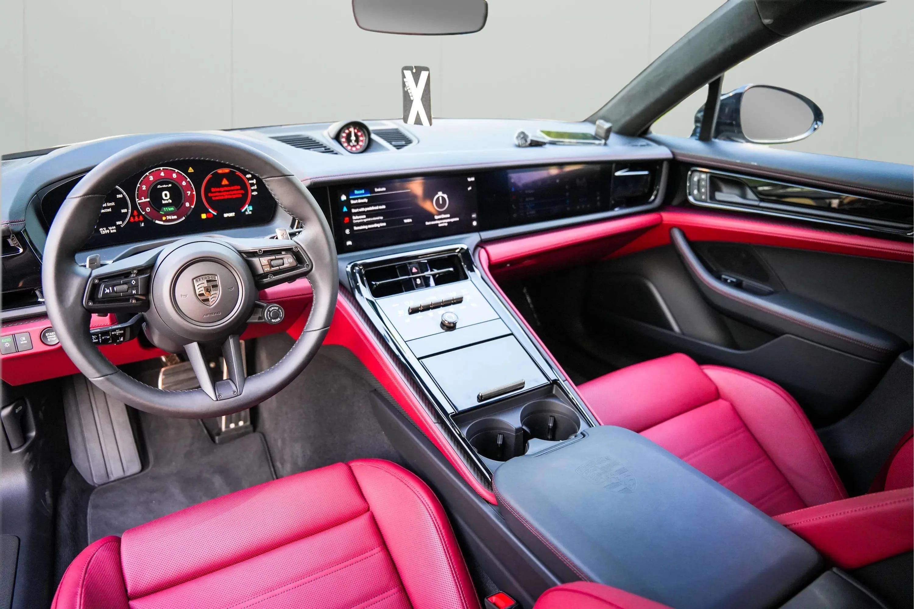 PORSCHE Panamera Turbo S E-Hybrid - Image 10