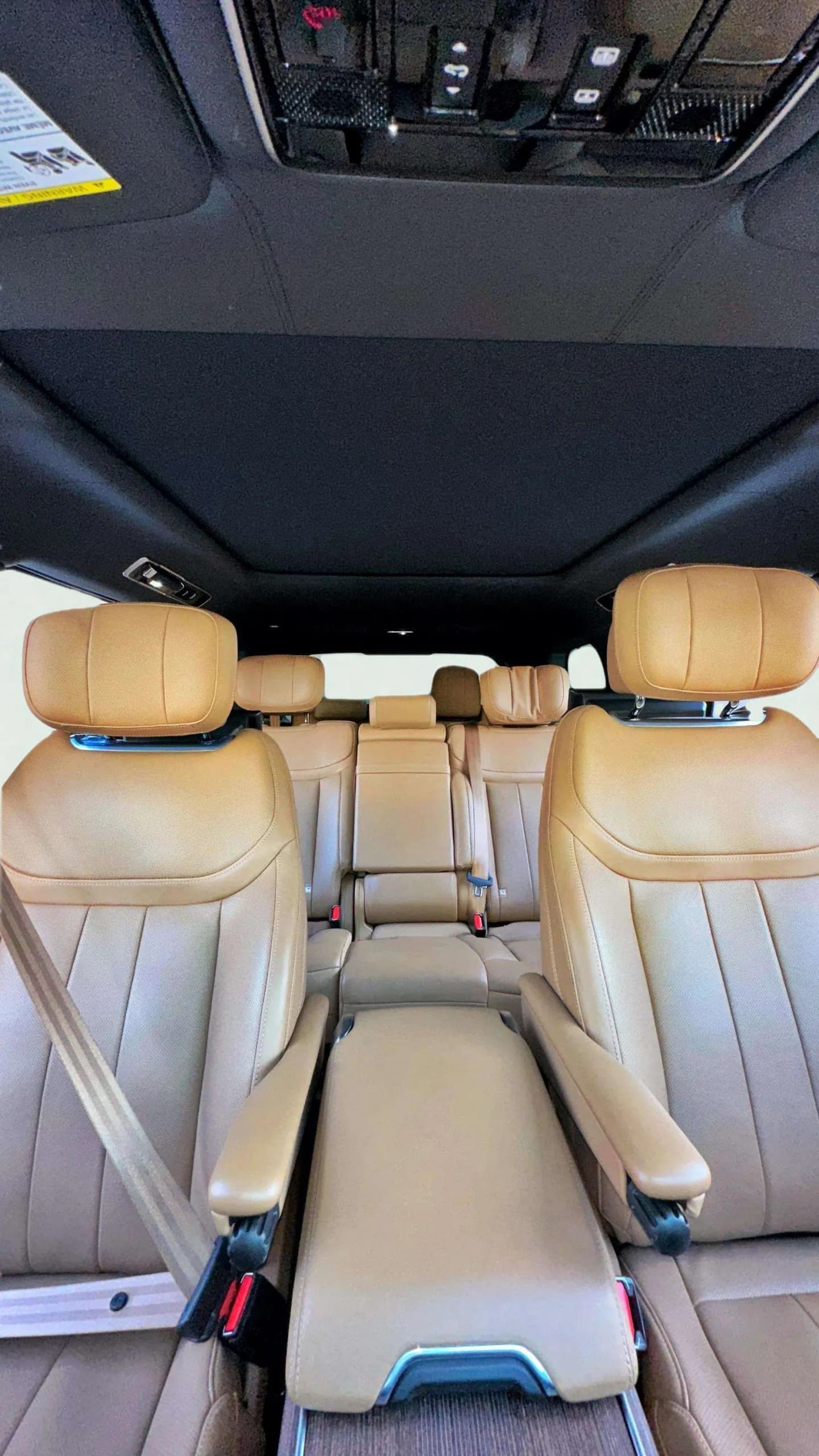 Range Rover 7 Seats - Image 4