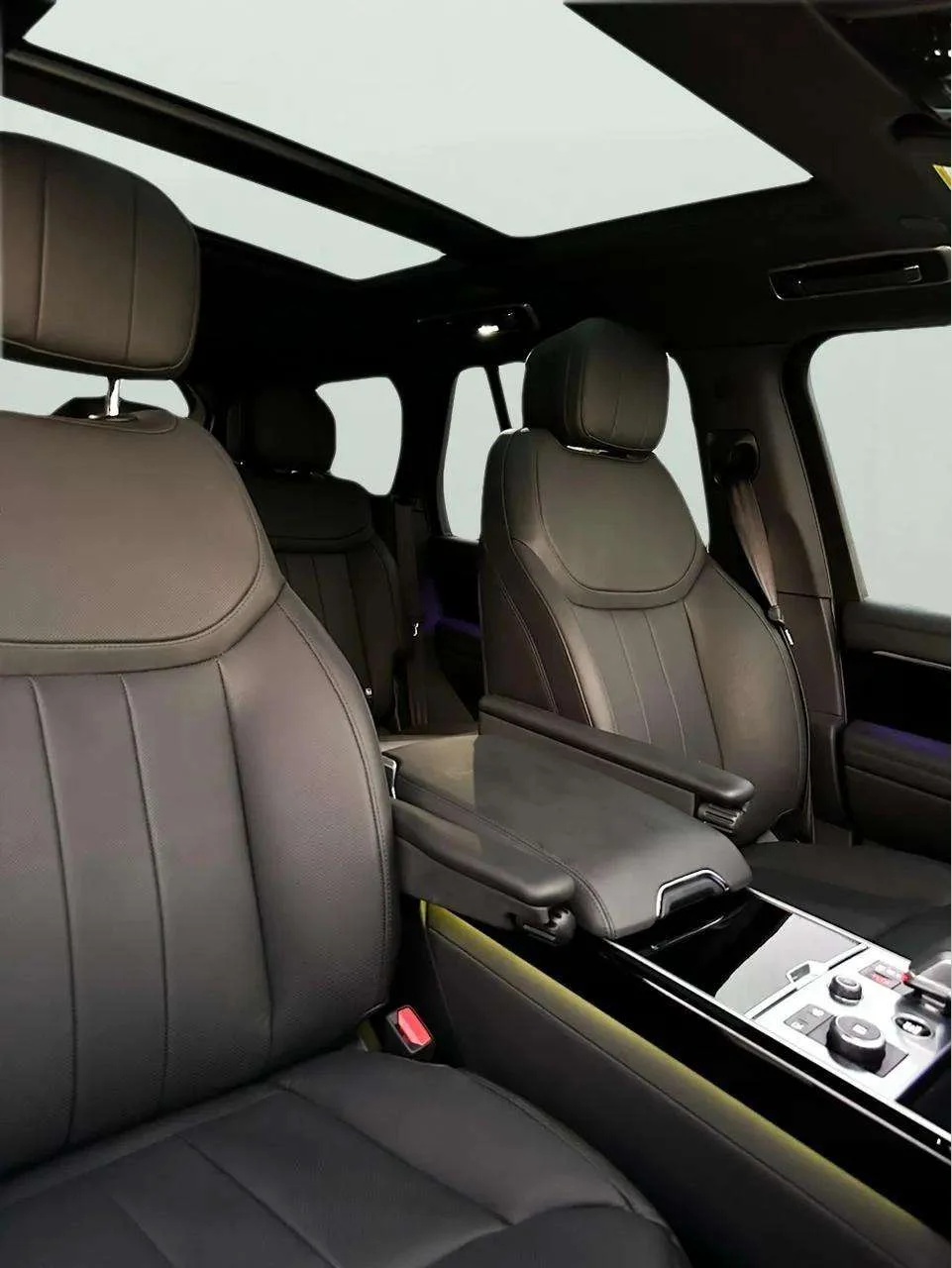 LANDROVER Range Rover Vogue - Image 9