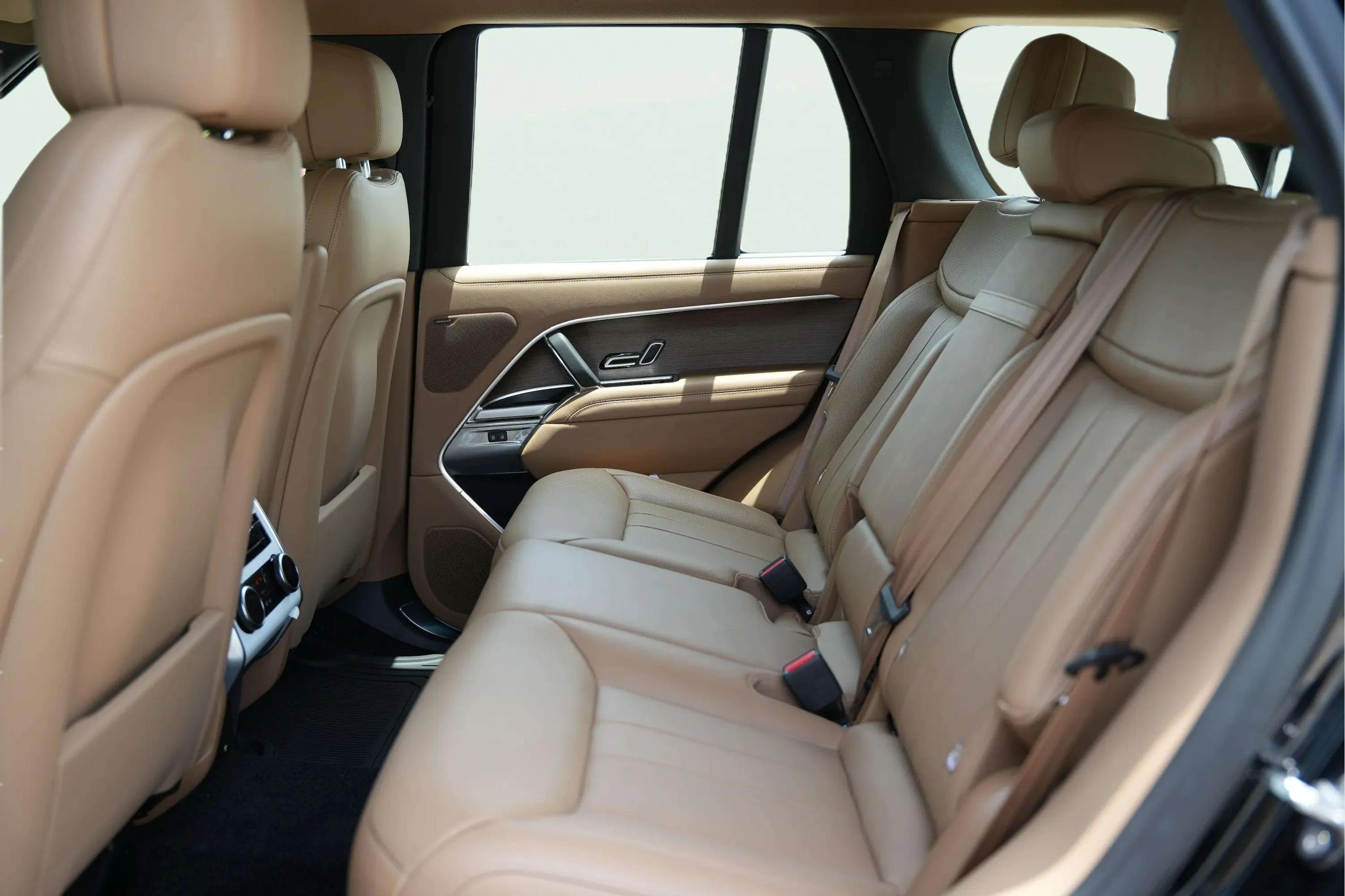 LANDROVER Range Rover Vogue - Image 8